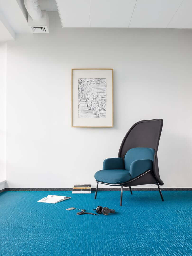 Mesh Medium Back Lounge Chair