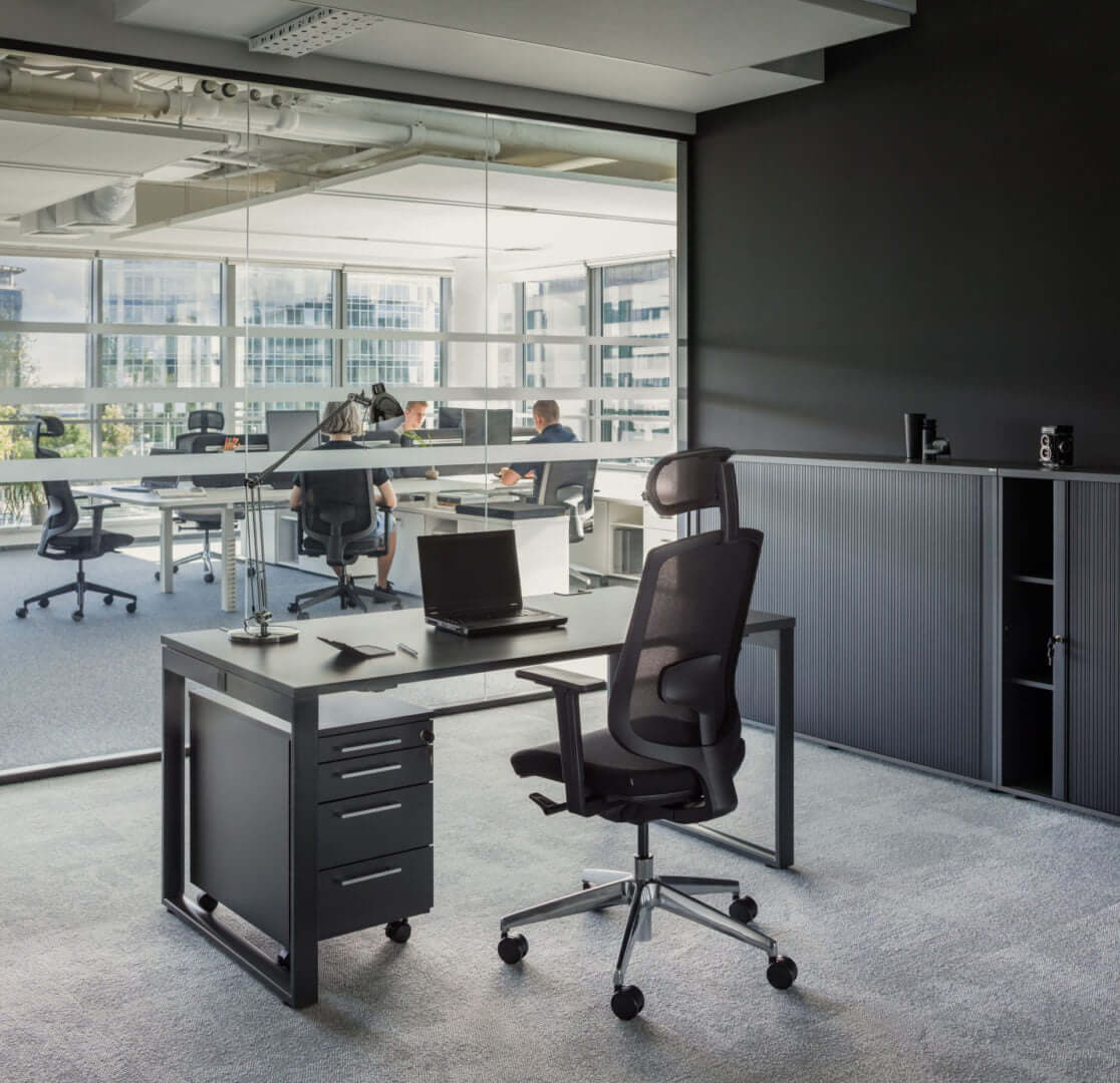 YAN_Z MFC Top Office Desk w/Steel Frame