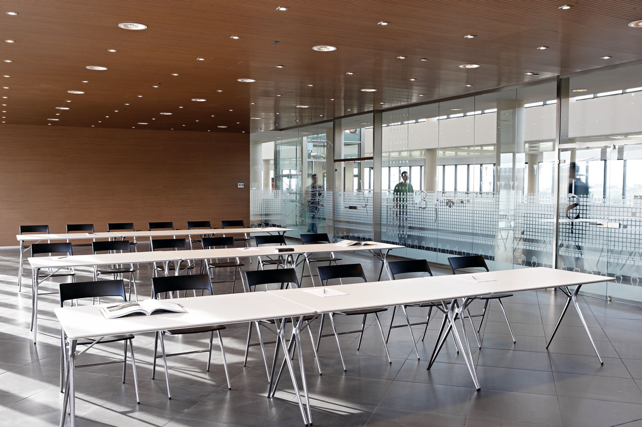 Plek Folding Office Table