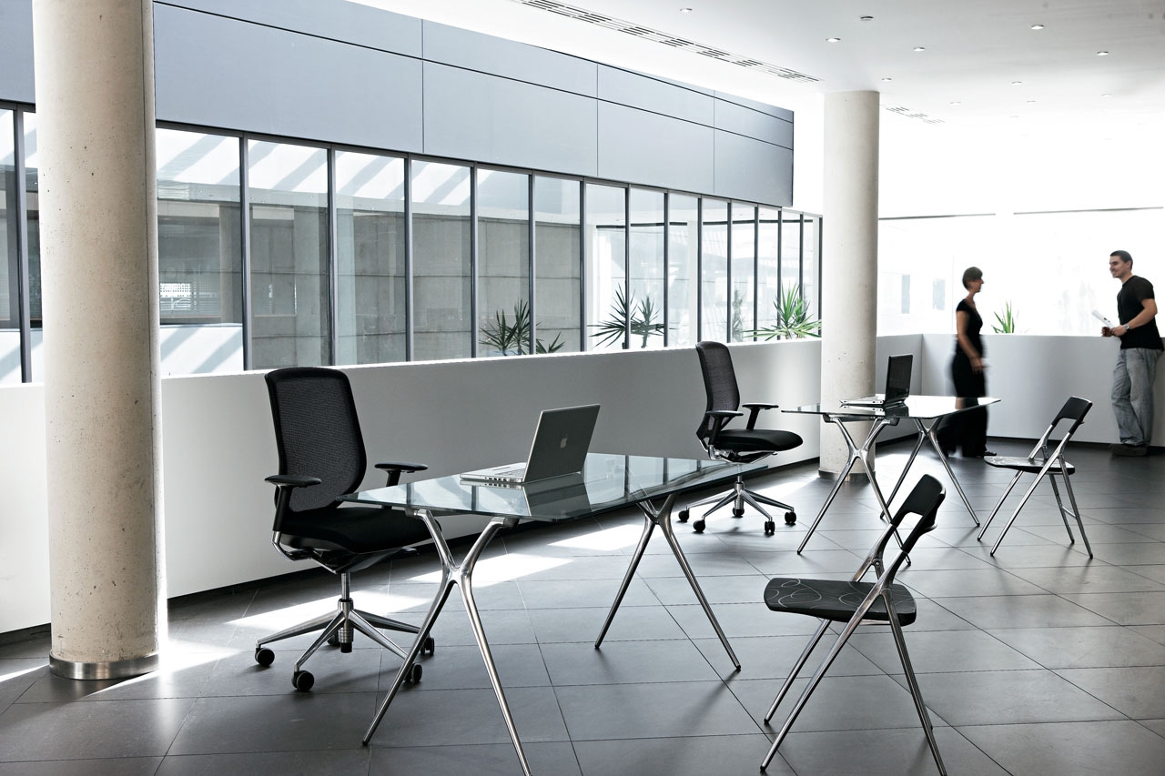 Plek Folding Office Table