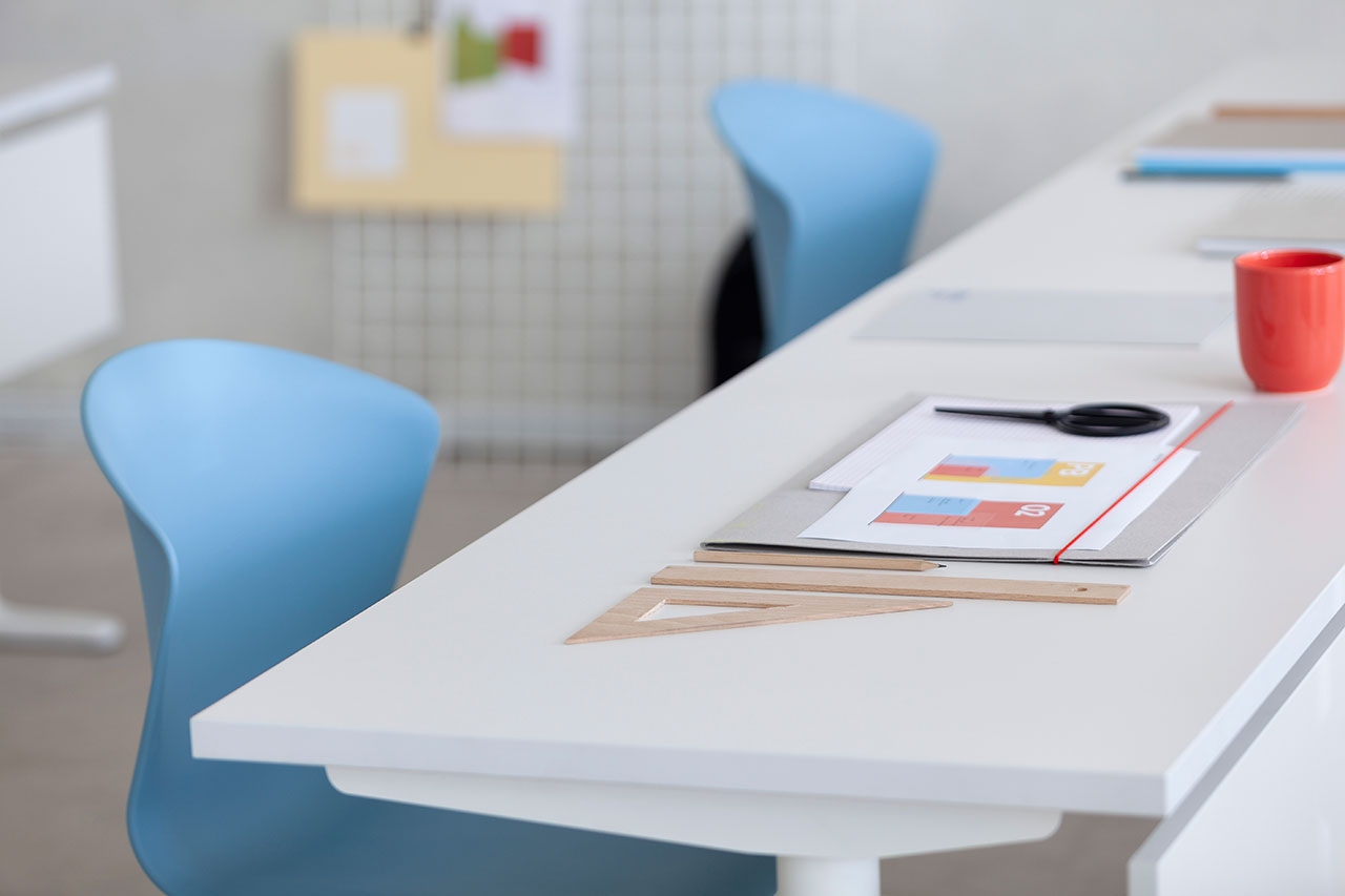 Talent Serie 100 Melamine Office Rectangular Training Desk
