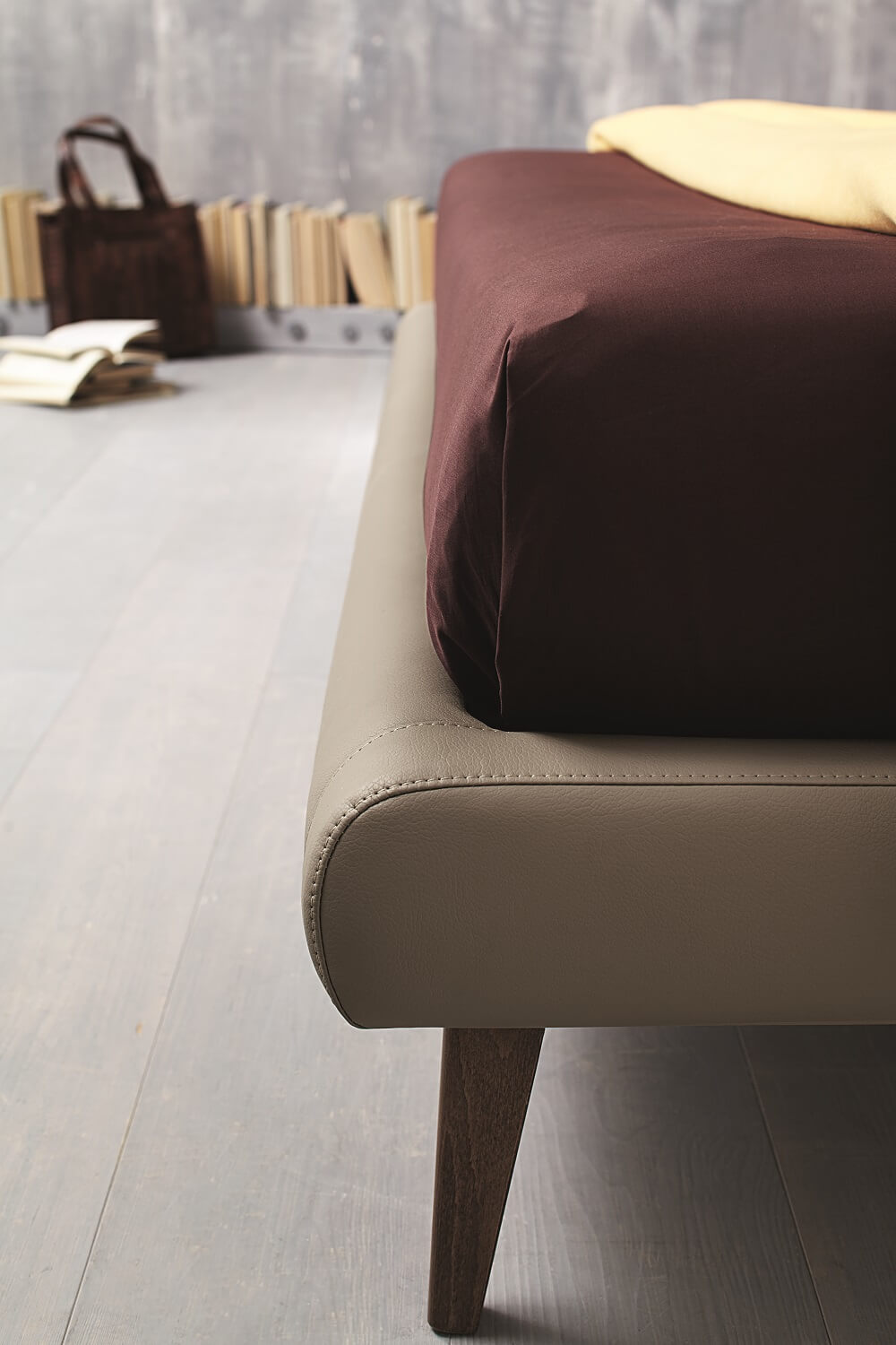 Metropolitan Bed, King Size