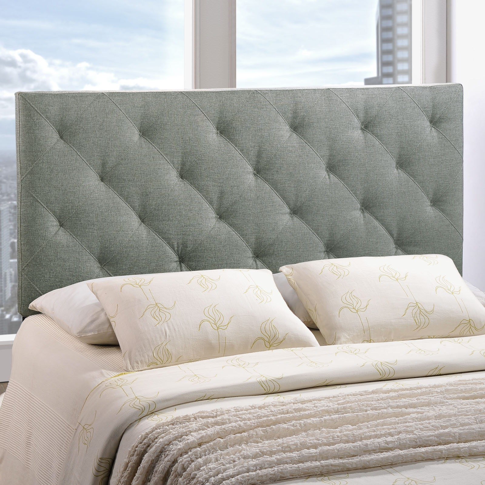 Theodore Tufted Upholstered Fabric Queen Size Headboard