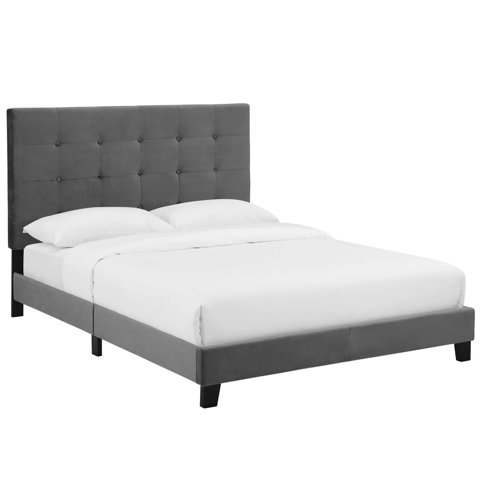 Melanie Tufted Button Velvet Platform Queen Size Bed