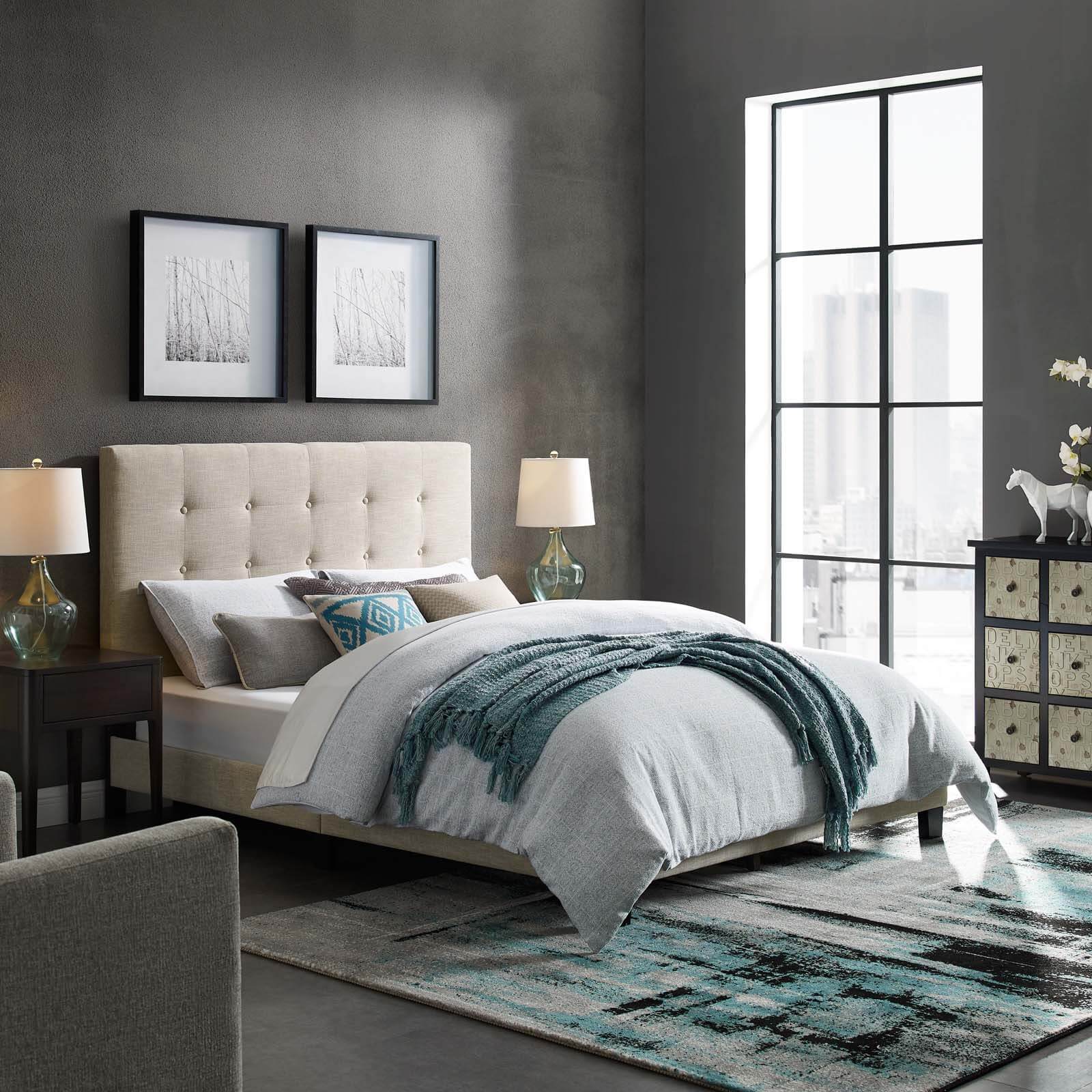 Melanie Tufted Button Fabric Platform Queen Size Bed