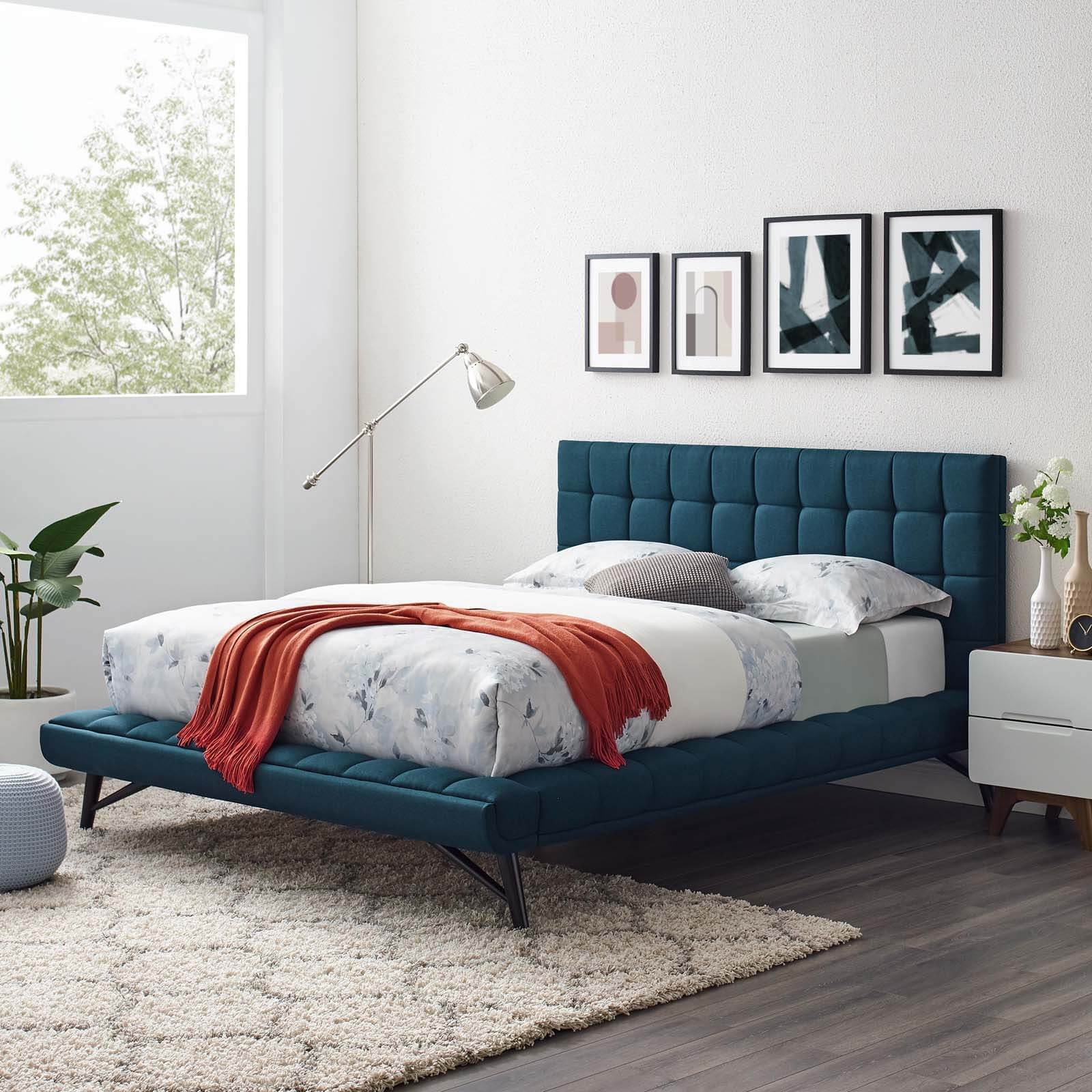 Julia Biscuit Tufted Fabric Queen Size Platform Bed