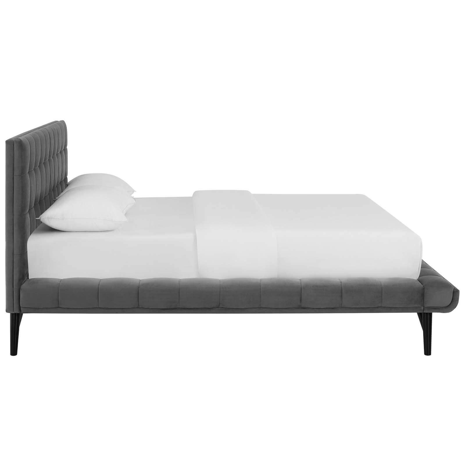 Julia Biscuit Tufted Velvet Queen Size Platform Bed