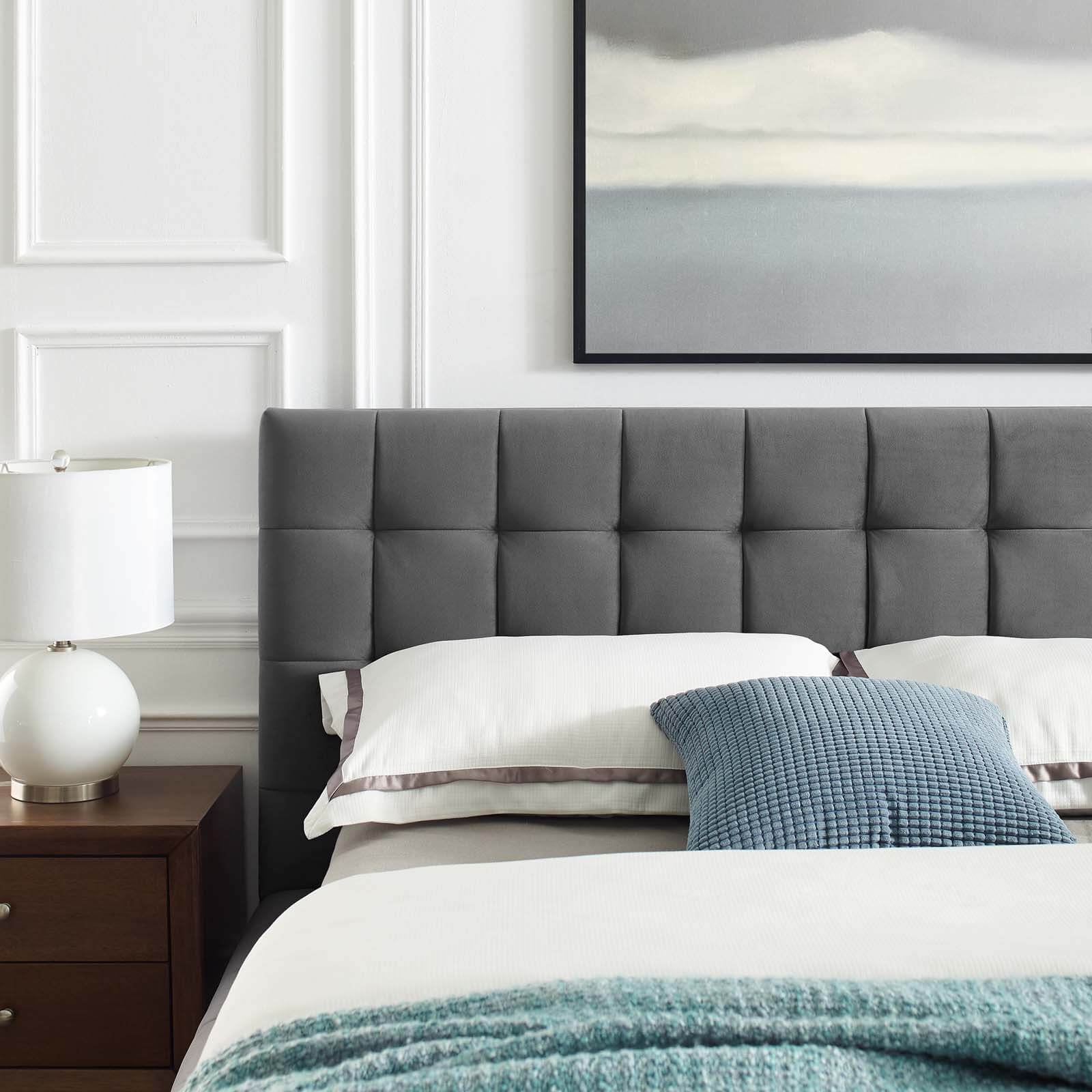 Julia Biscuit Tufted Velvet Queen Size Platform Bed
