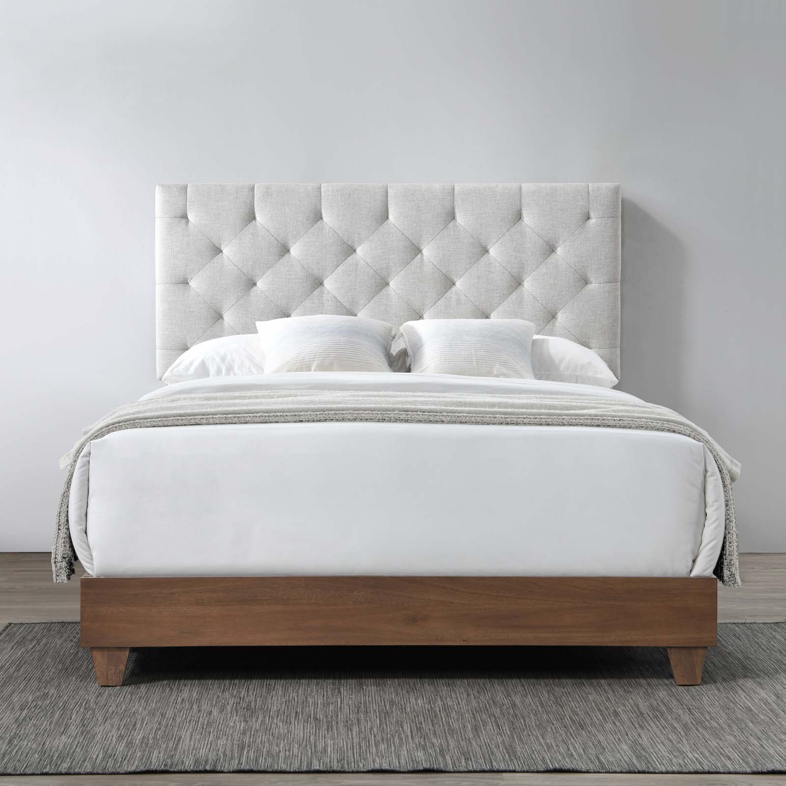 Rhiannon Diamond Queen Tufted Upholstered Fabric Bed