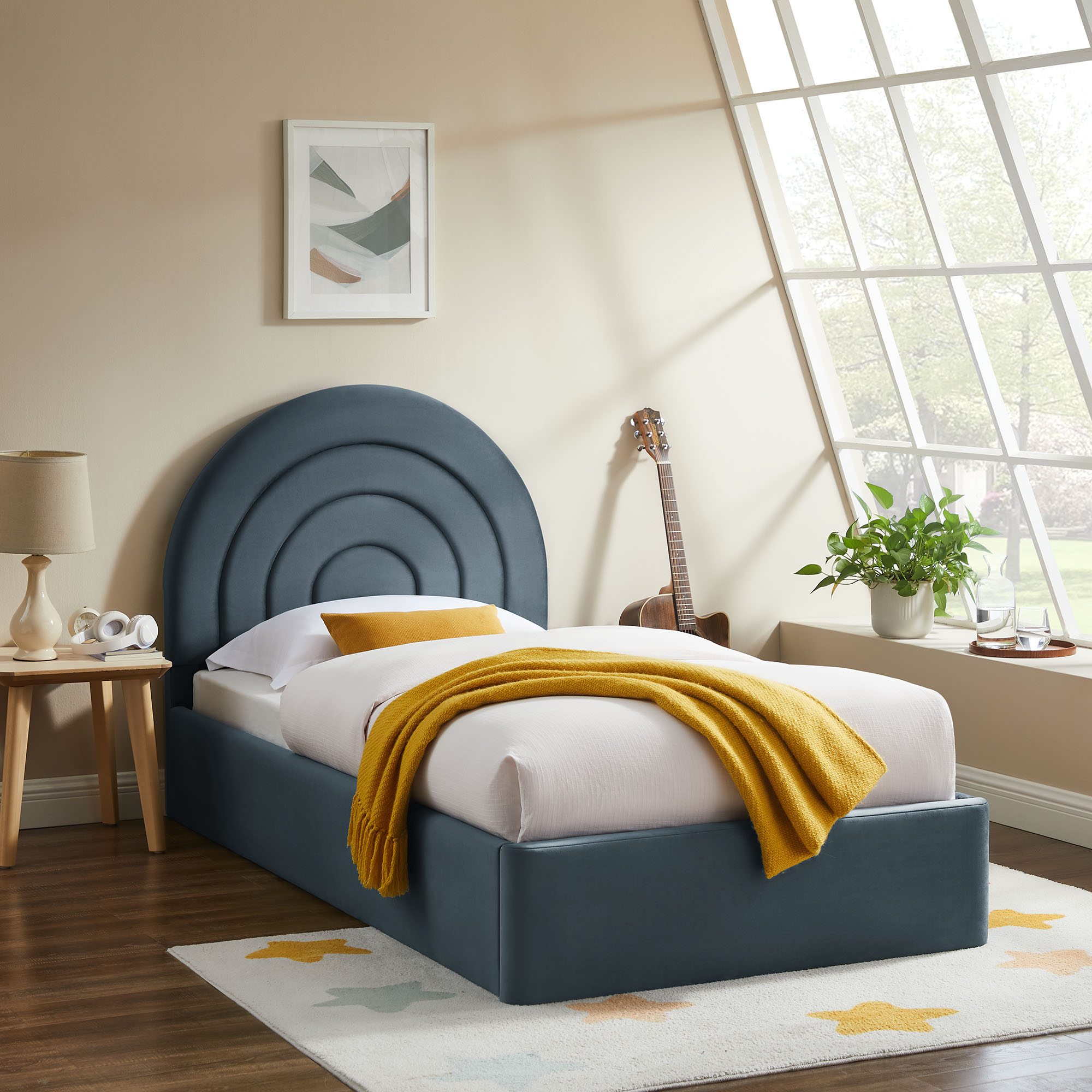 Solana Arched Performance Velvet Twin Platform Bed