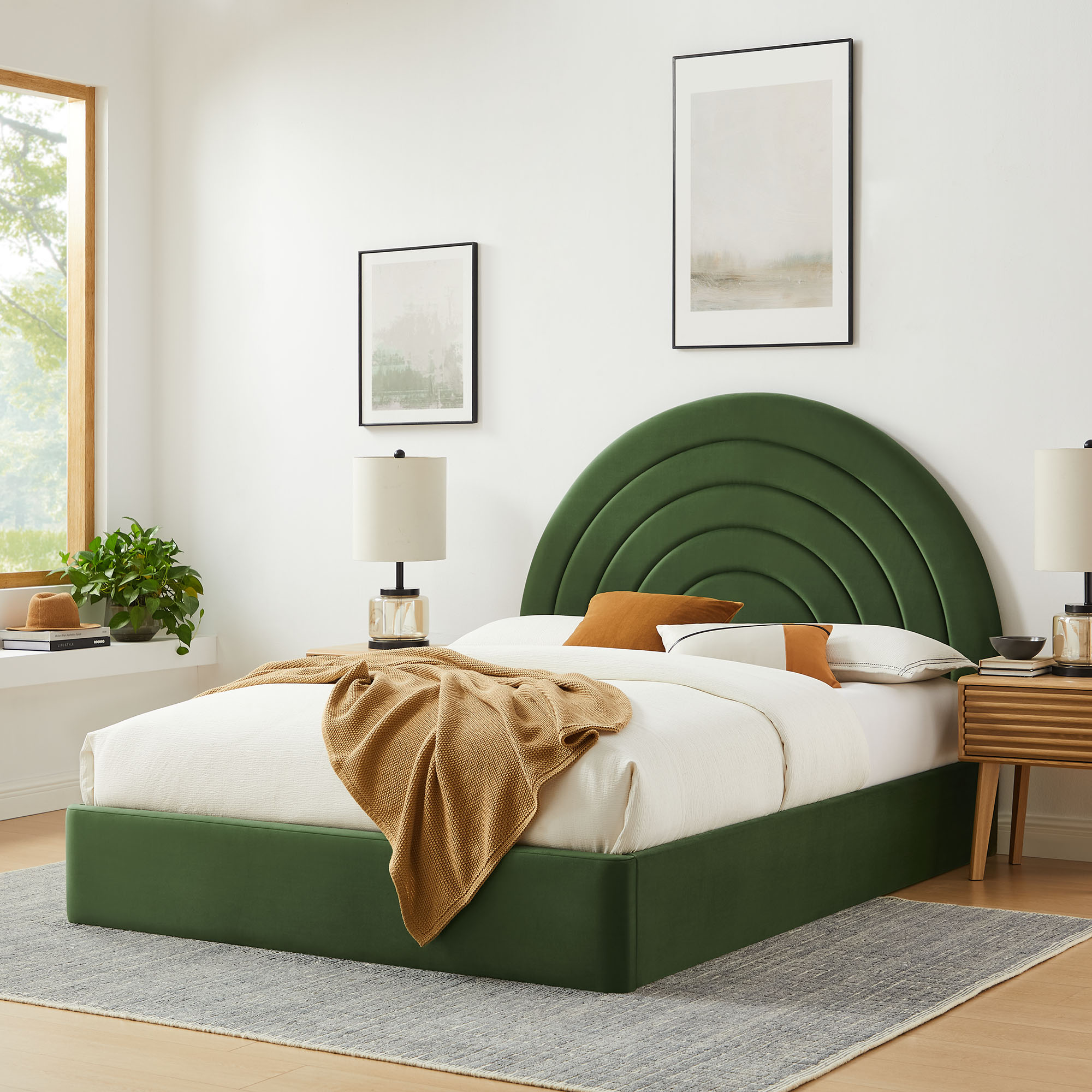 Solana Arched Performance Velvet Full Platform Bed 