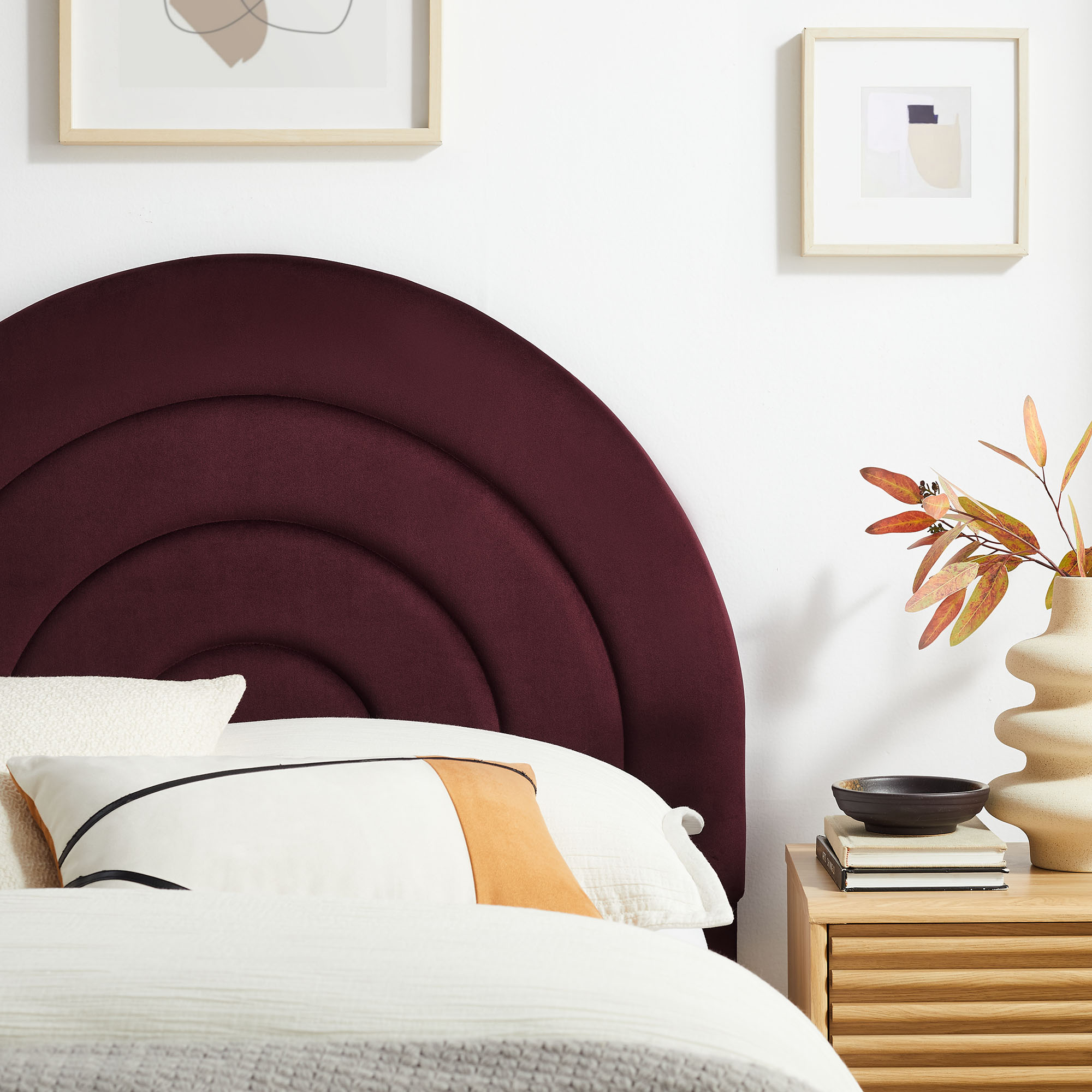 Modway Solana Velvet Platform Bed in Mulberry 