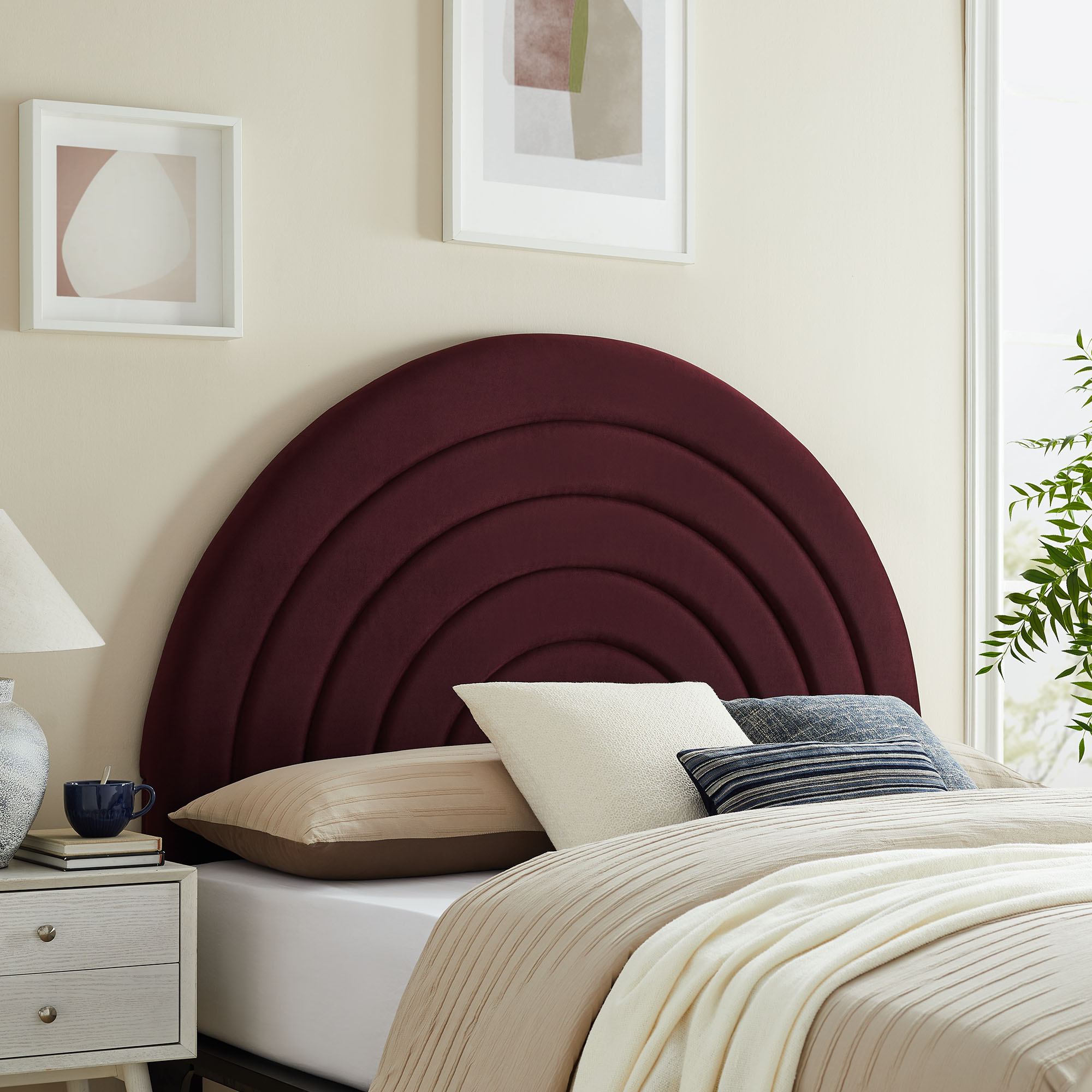 Solana King Platform Bed in Cadet red