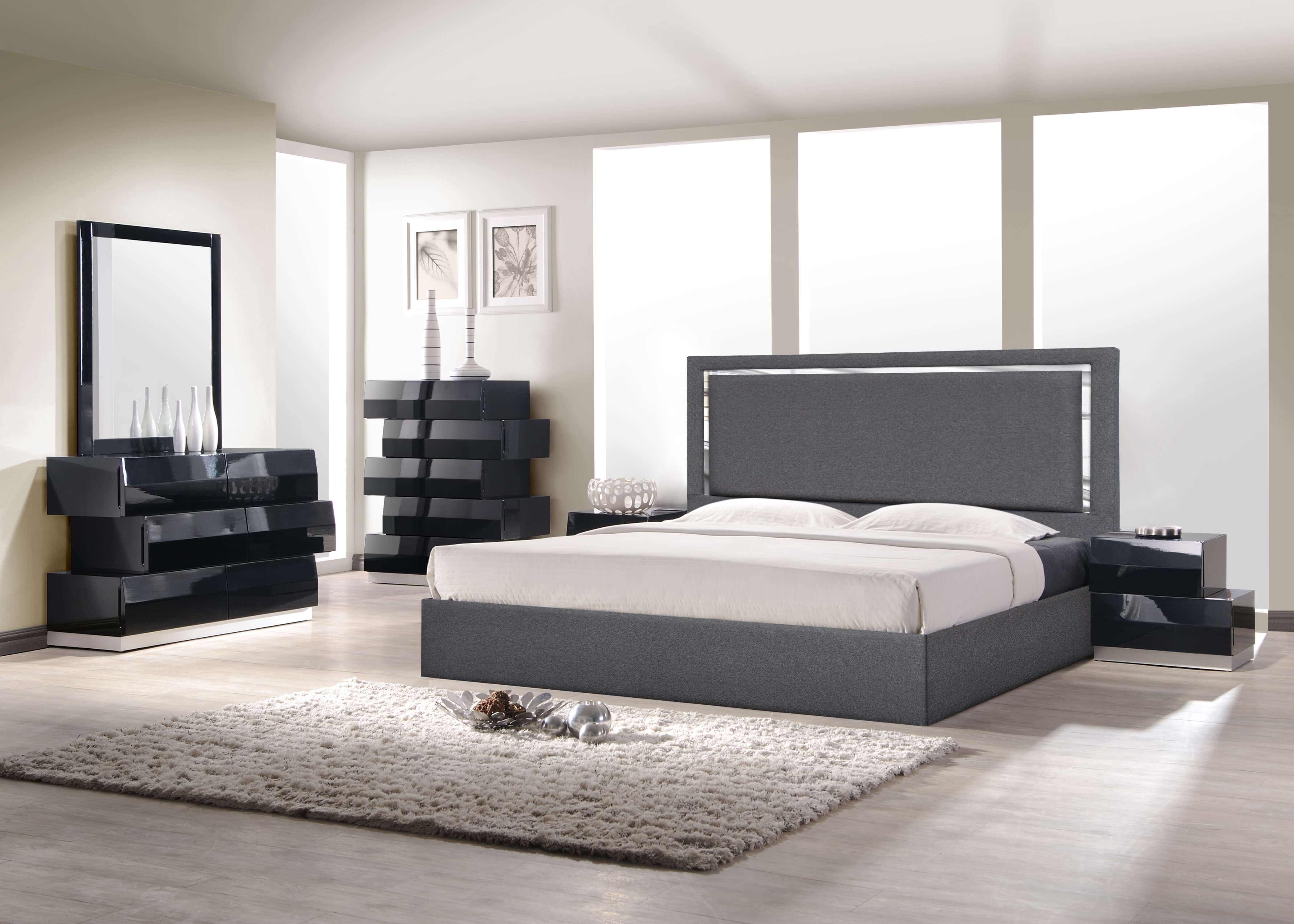 Monet Fabric Platform King Size Bed w/Mirrored Trim