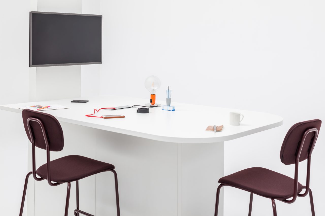 Ogi V Office Multimedia Station