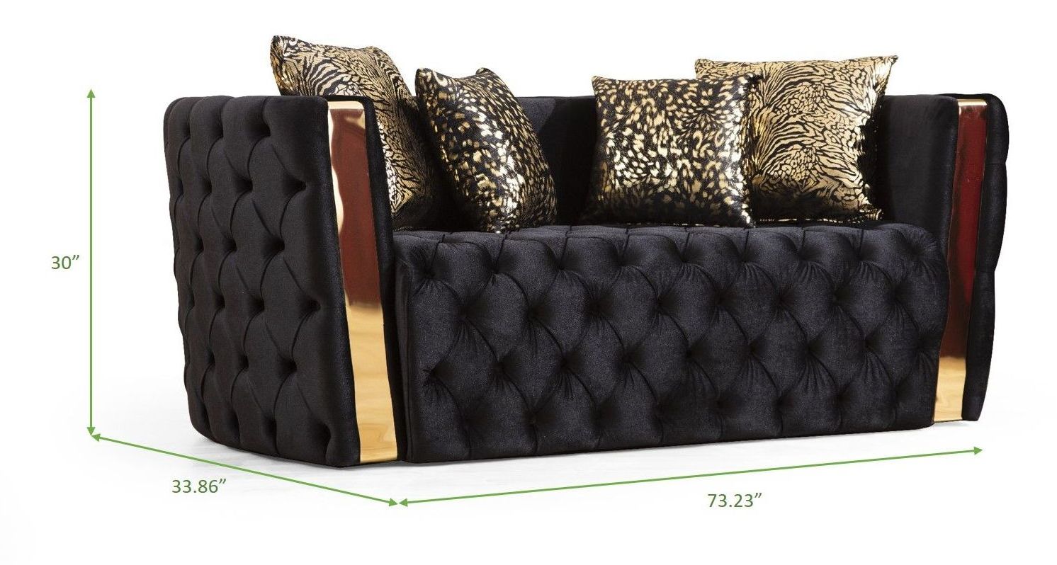 Naomi Tufted Velvet Loveseat