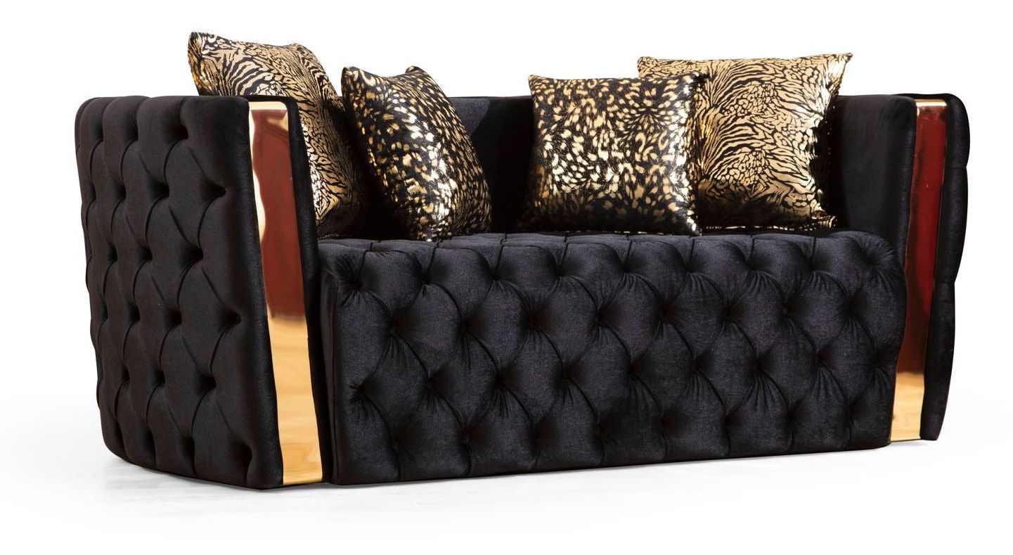Naomi Tufted Velvet Loveseat