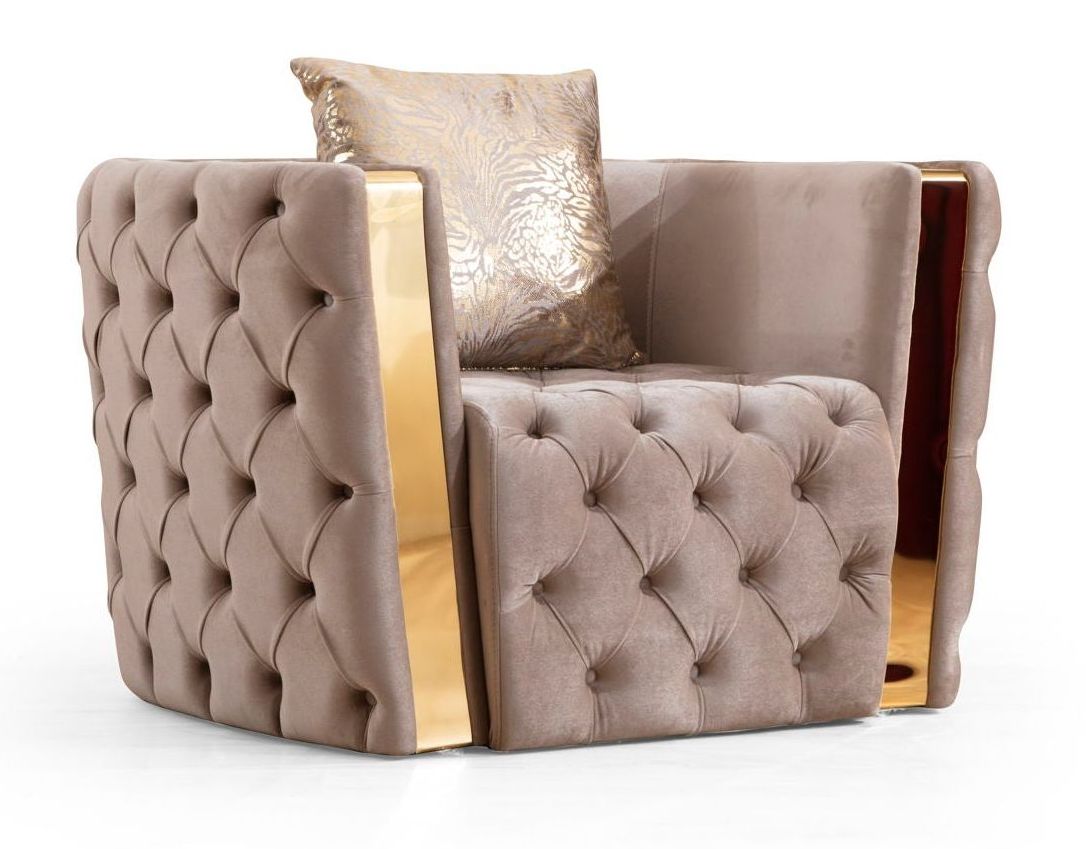 Naomi Tufted Velvet Chair