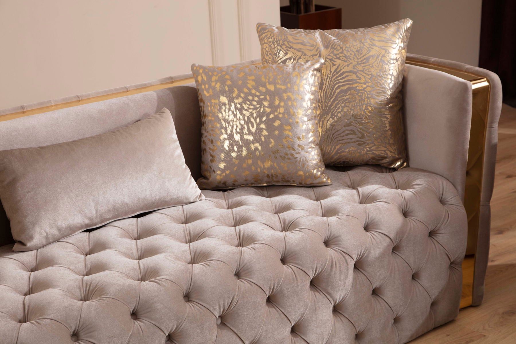 Naomi Tufted Velvet Sofa