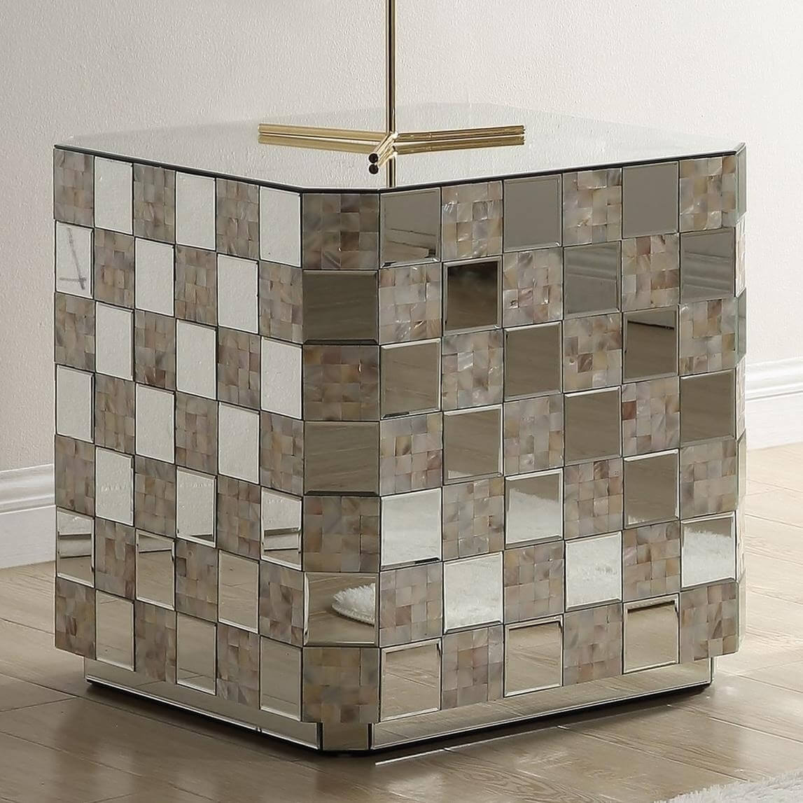 Nasa 84907 Mirrored/Pearl End Table