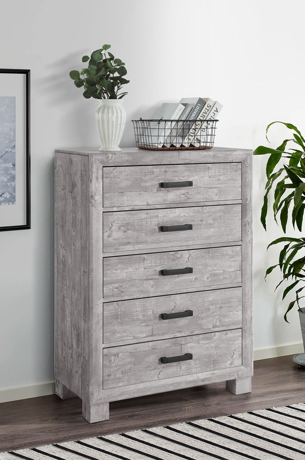 Nolan Grey Chest