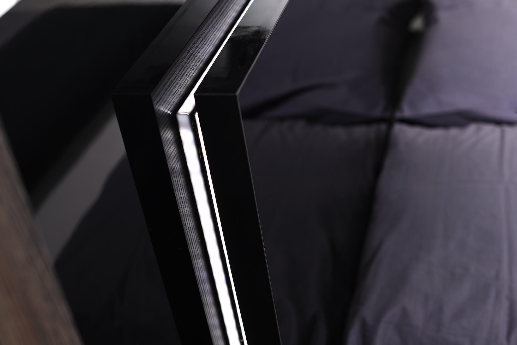 Napoli Wood LED Platform Bedroom Set