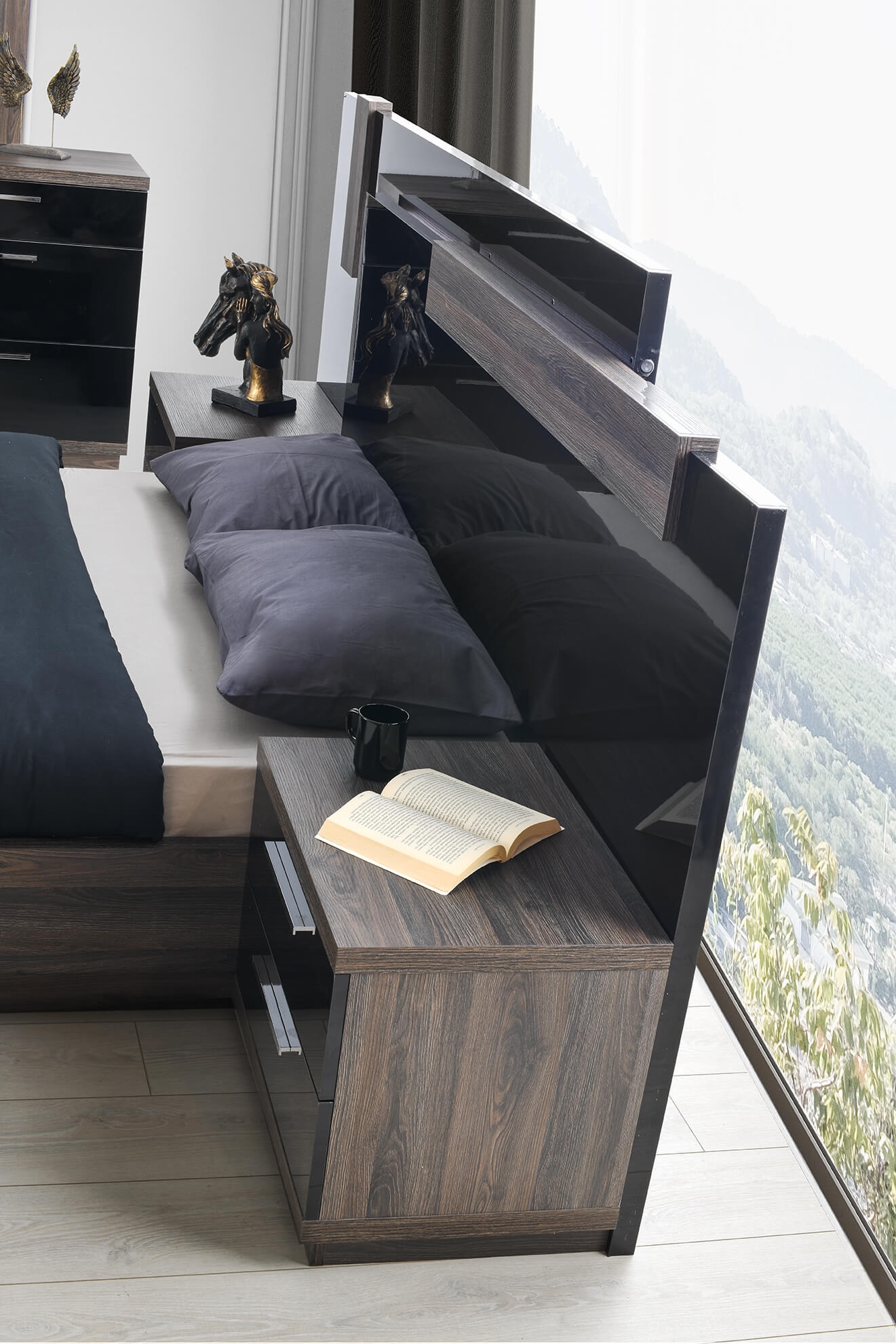 Napoli Wood LED Platform Bedroom Set