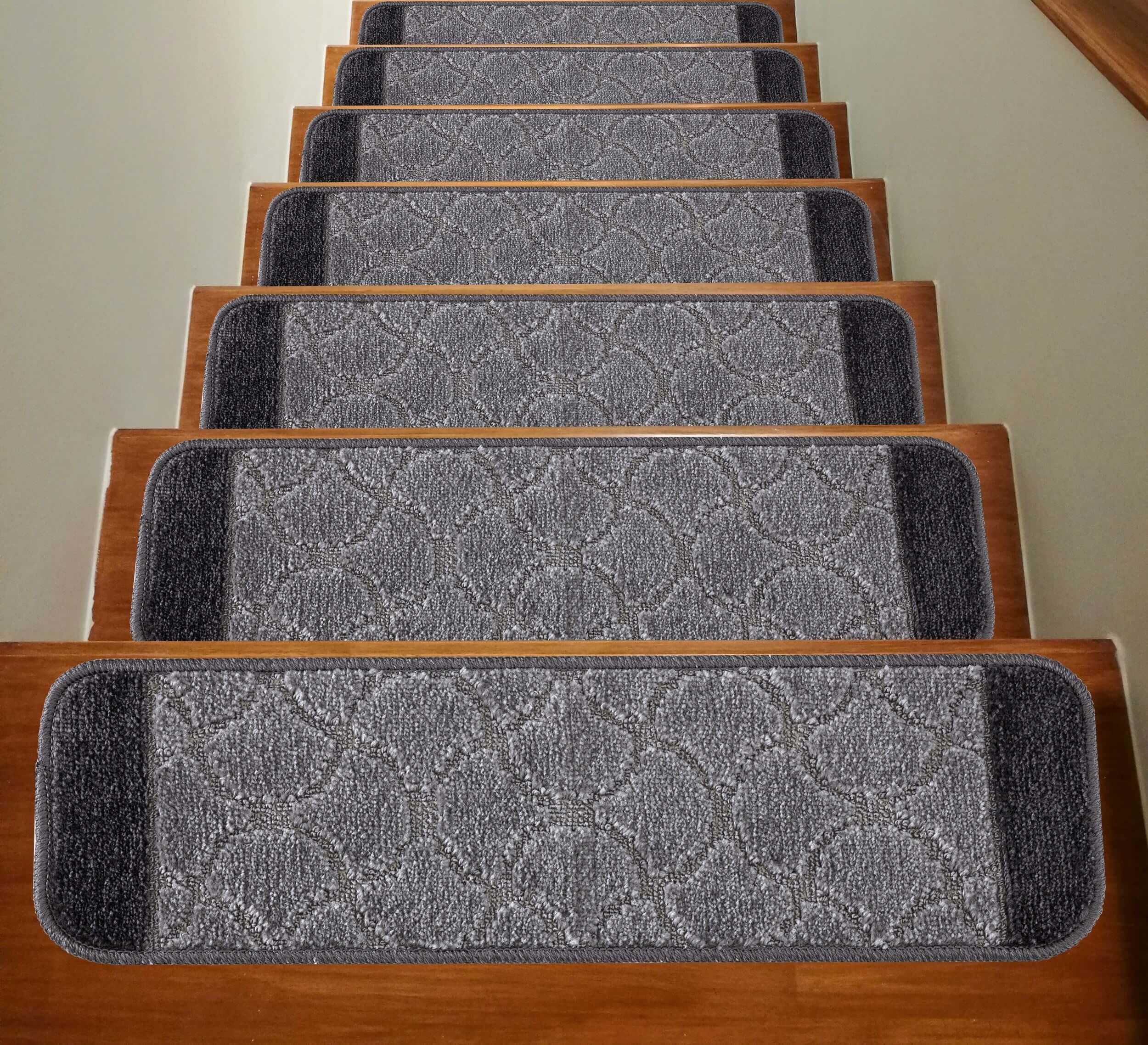 Nova NV01-103 Stair Treads 8.5" x 26" Rug (Set of 7)