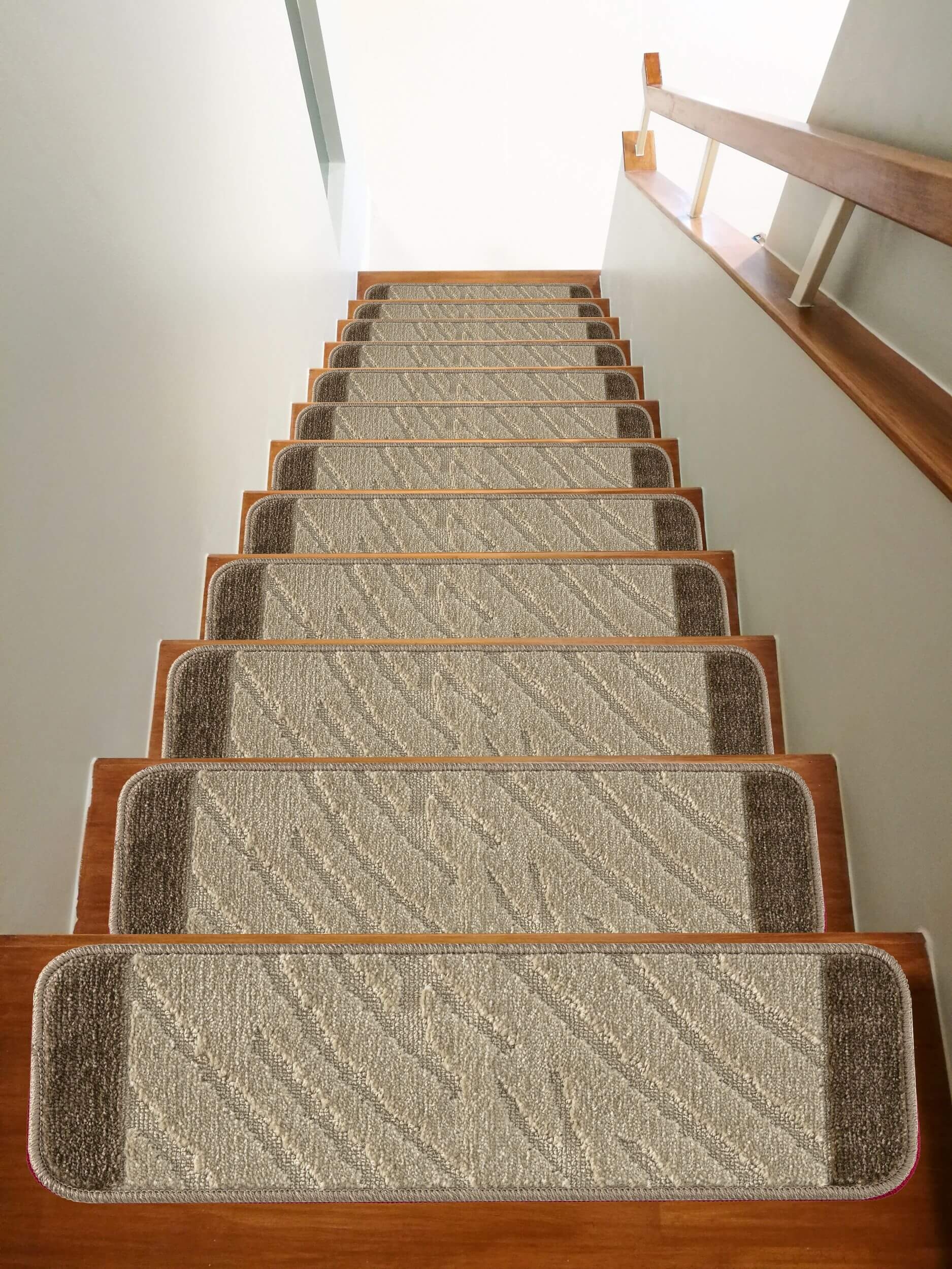 Nova NV02-102 Stair Treads Rug