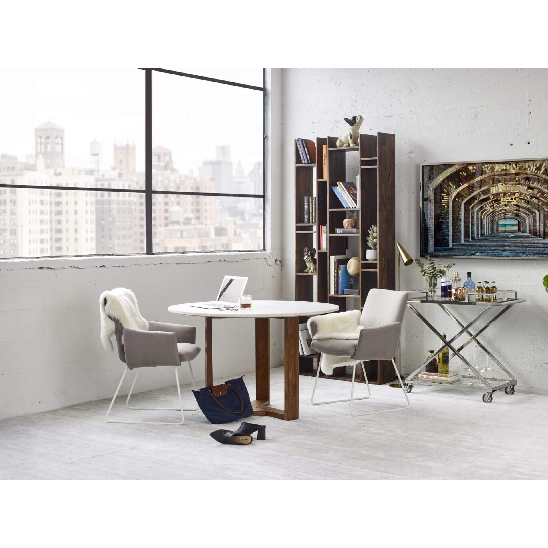 Trumpet Iron Floor Lamp by MOE'S