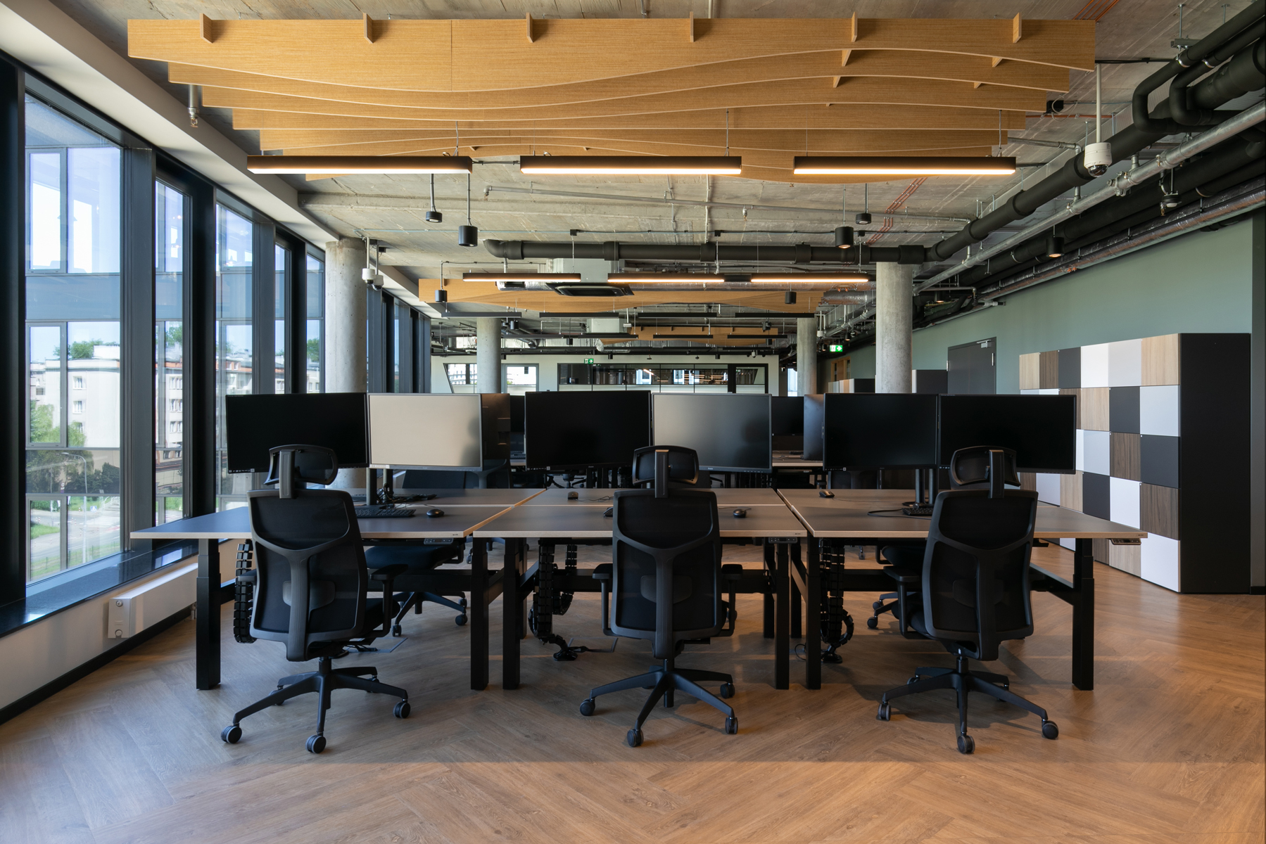 bench desk with height adjustment, twin-motor frame