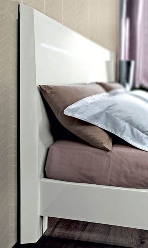 Onda Legno LED Platform Bed, Queen Size