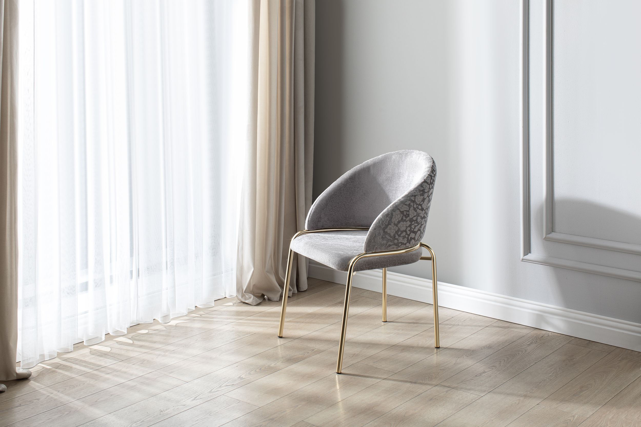 Onyx Velvet Dining Chair w/Gold Legs