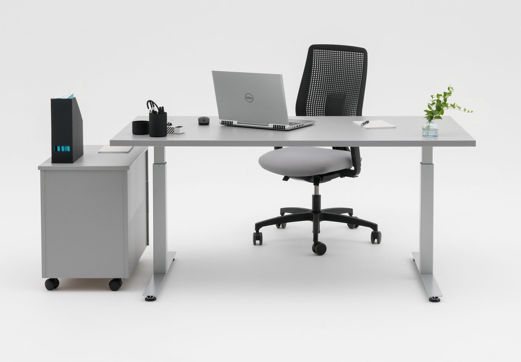 Ogi Drive Straight Sit-Stand Office Desk