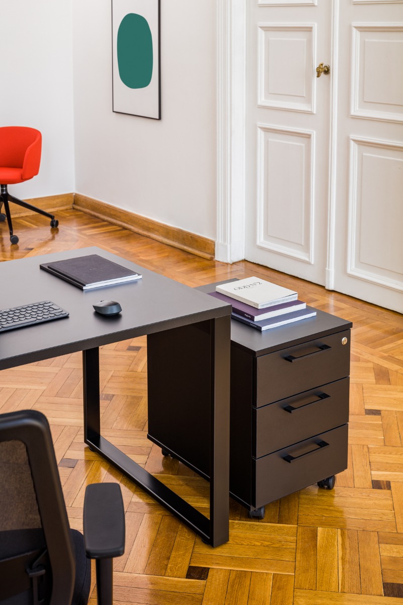 Ogi Q Office Single Straight Desk
