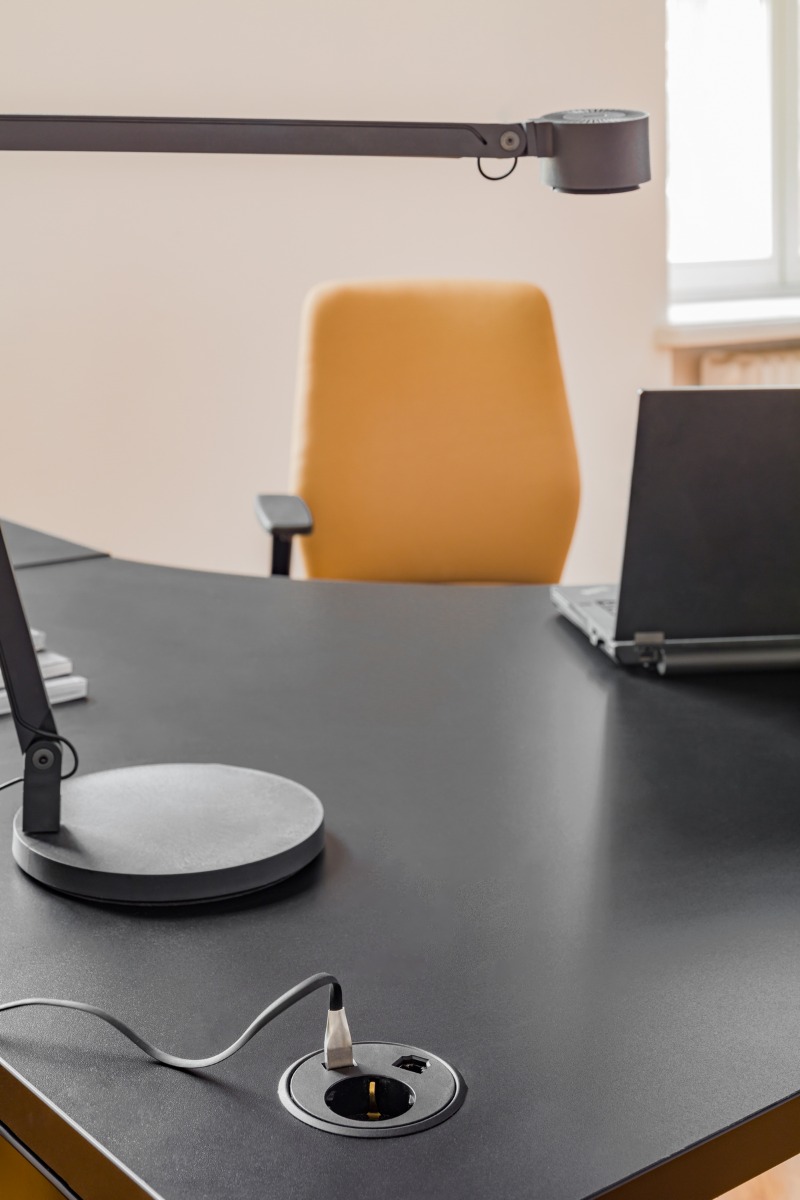 Ogi U Office Single Radial Desk