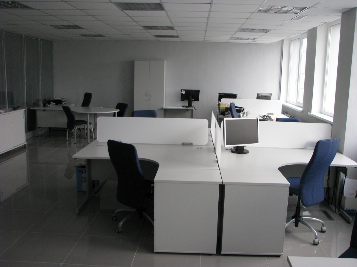 Optima C 55.1" Crescent Office Desk