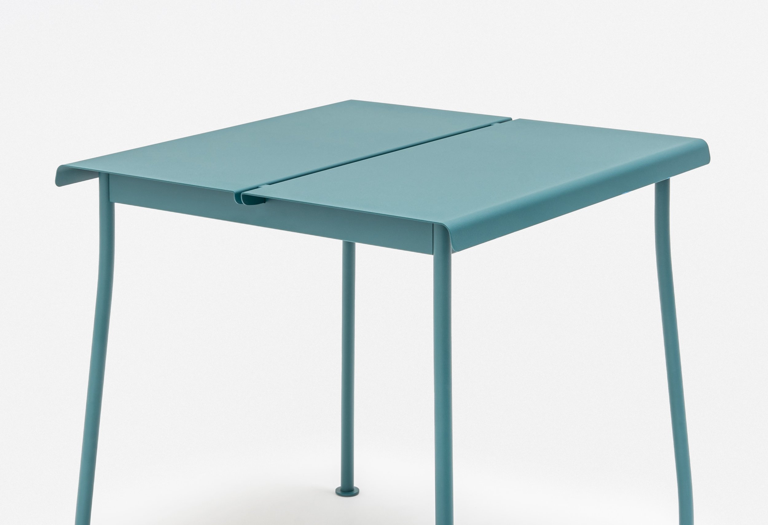Flaner Square Metal Cafe Table