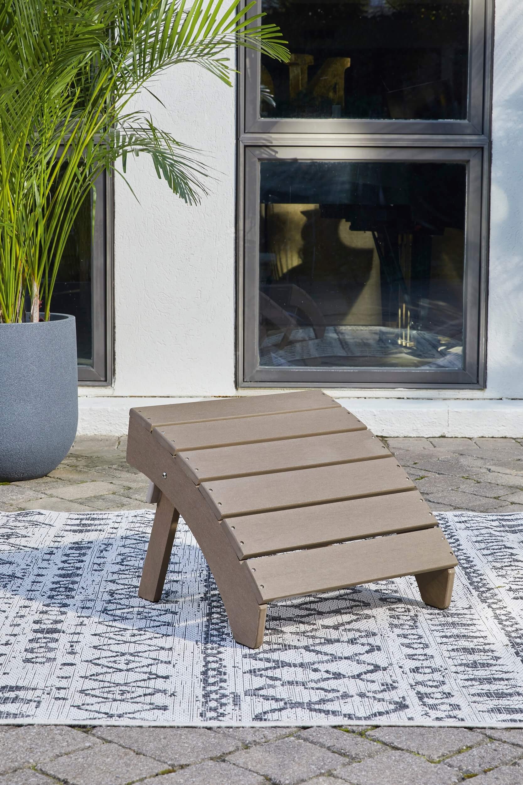 Sundown Treasure Outdoor High-Density Polyethylene Ottoman