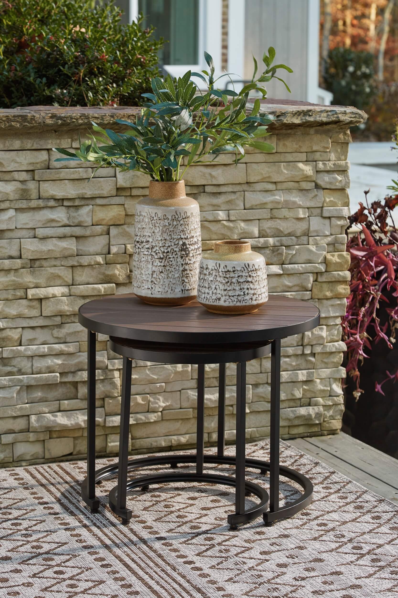 Ayla 2-Piece Outdoor Resin Nesting End Table