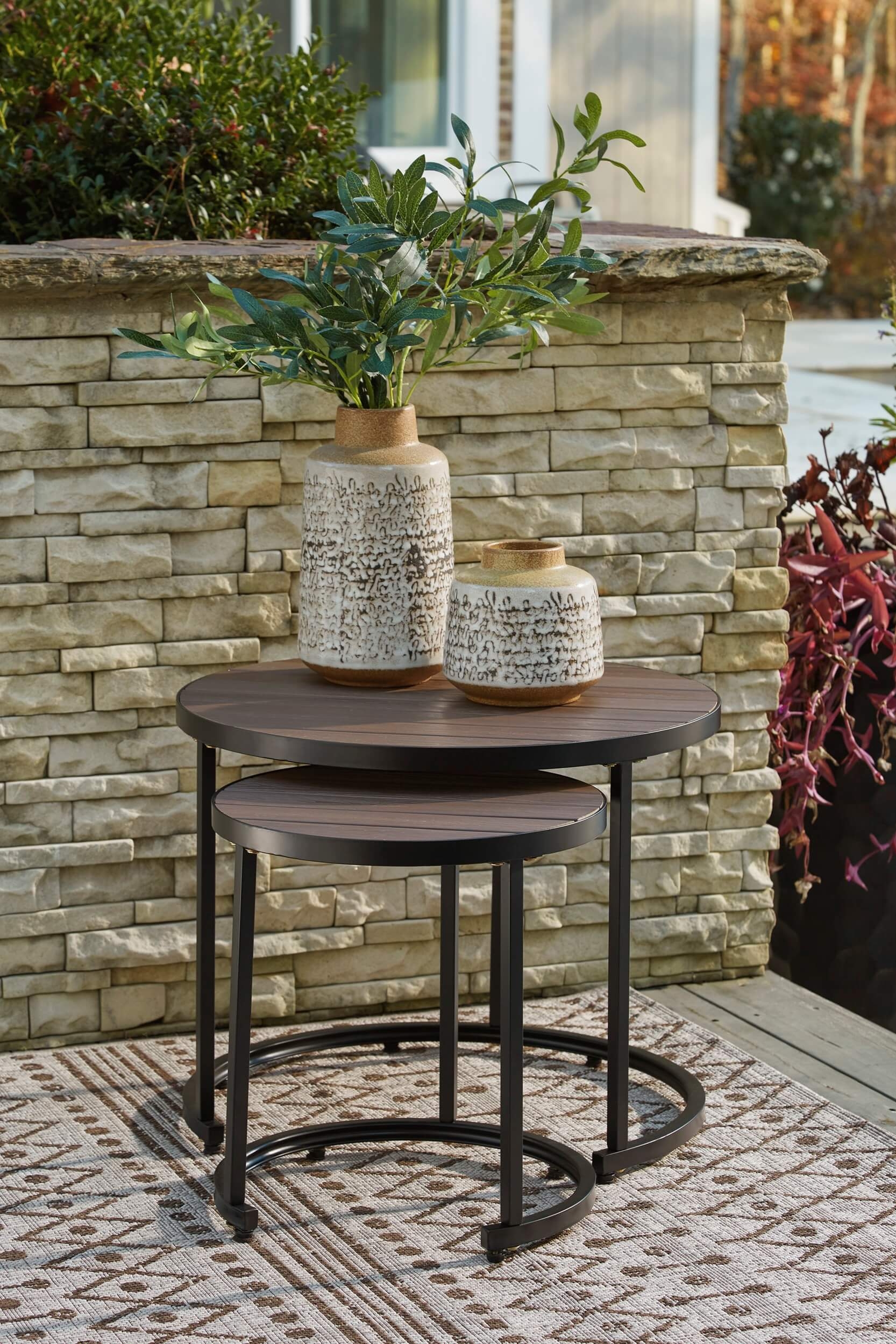 Ayla 2-Piece Outdoor Resin Nesting End Table