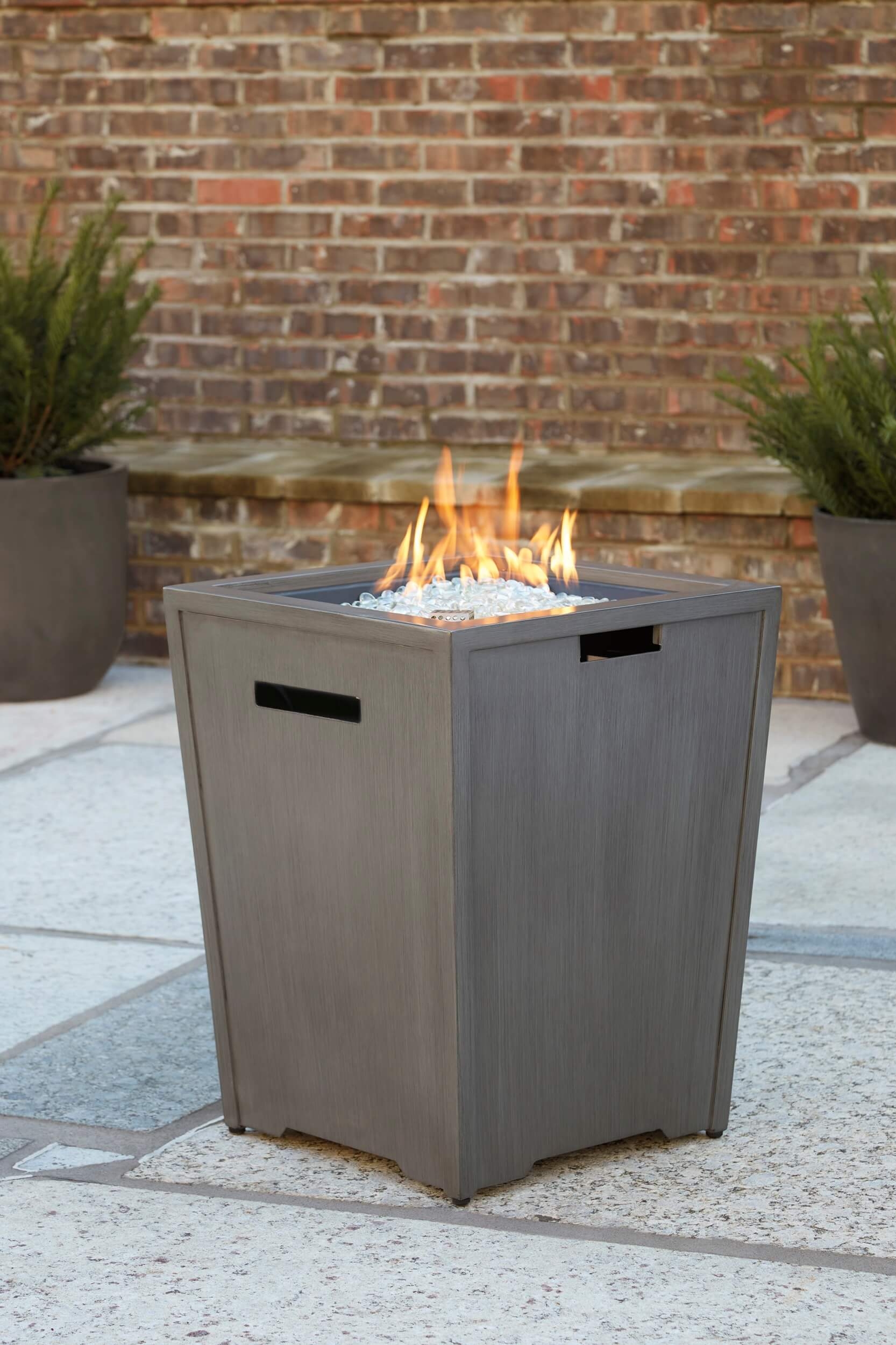 Rodeway South Outdoor Aluminum Fire Pit