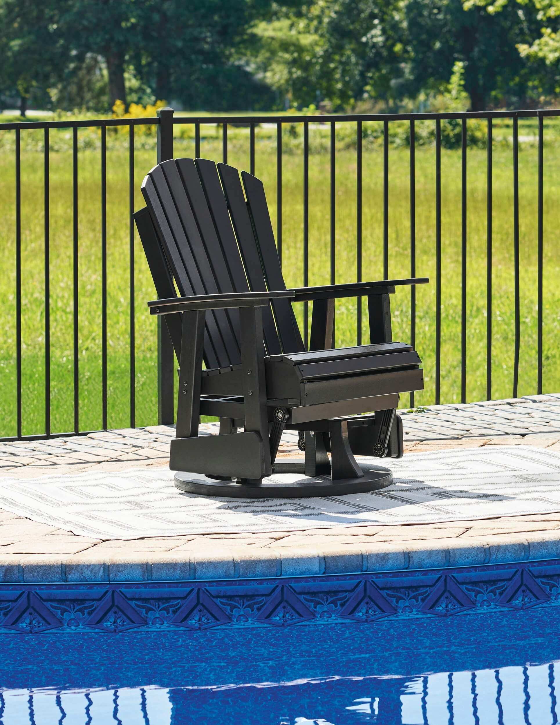 Hyland Wave Outdoor High-Density Polyethylene Patio Set