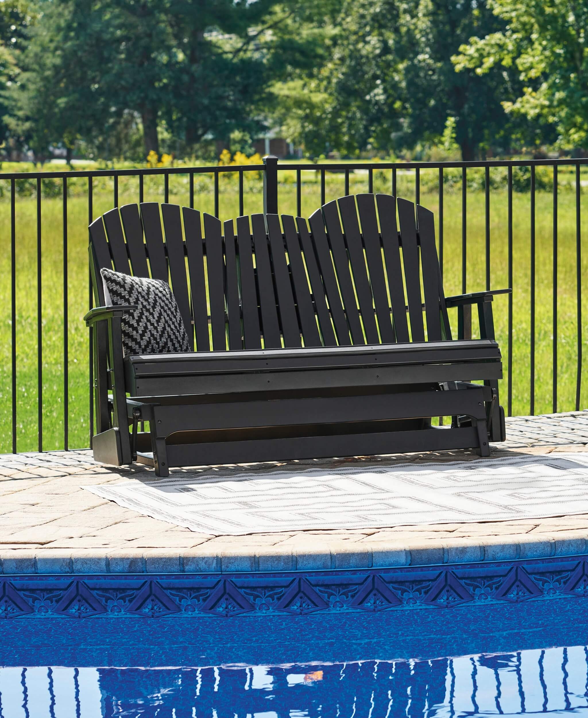 Hyland Wave Outdoor High-Density Polyethylene Patio Set
