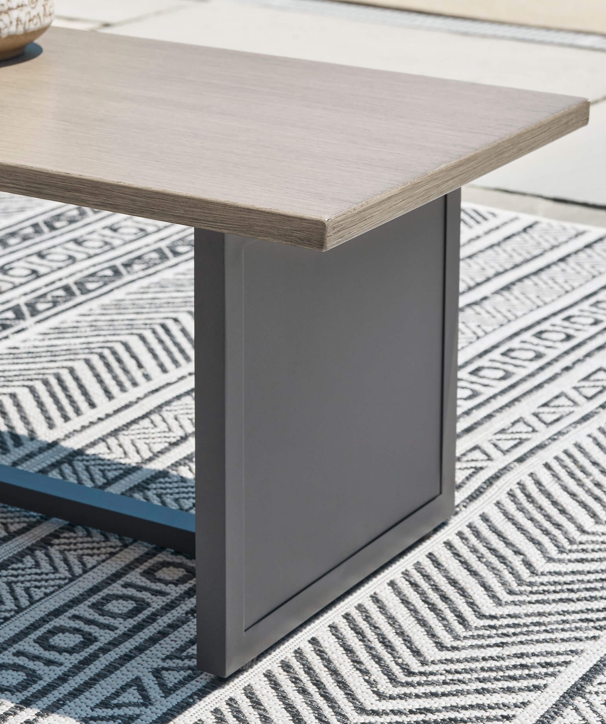 Bree Zee Outdoor Aluminum Rectangular End Table