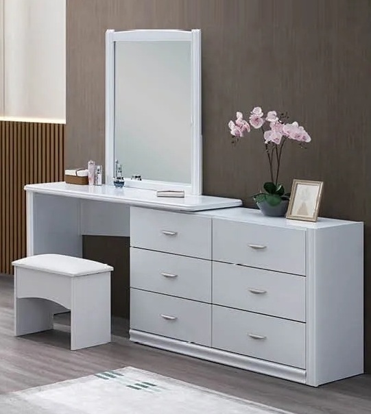 P255 Storage Panel Bedroom Set with LED Light