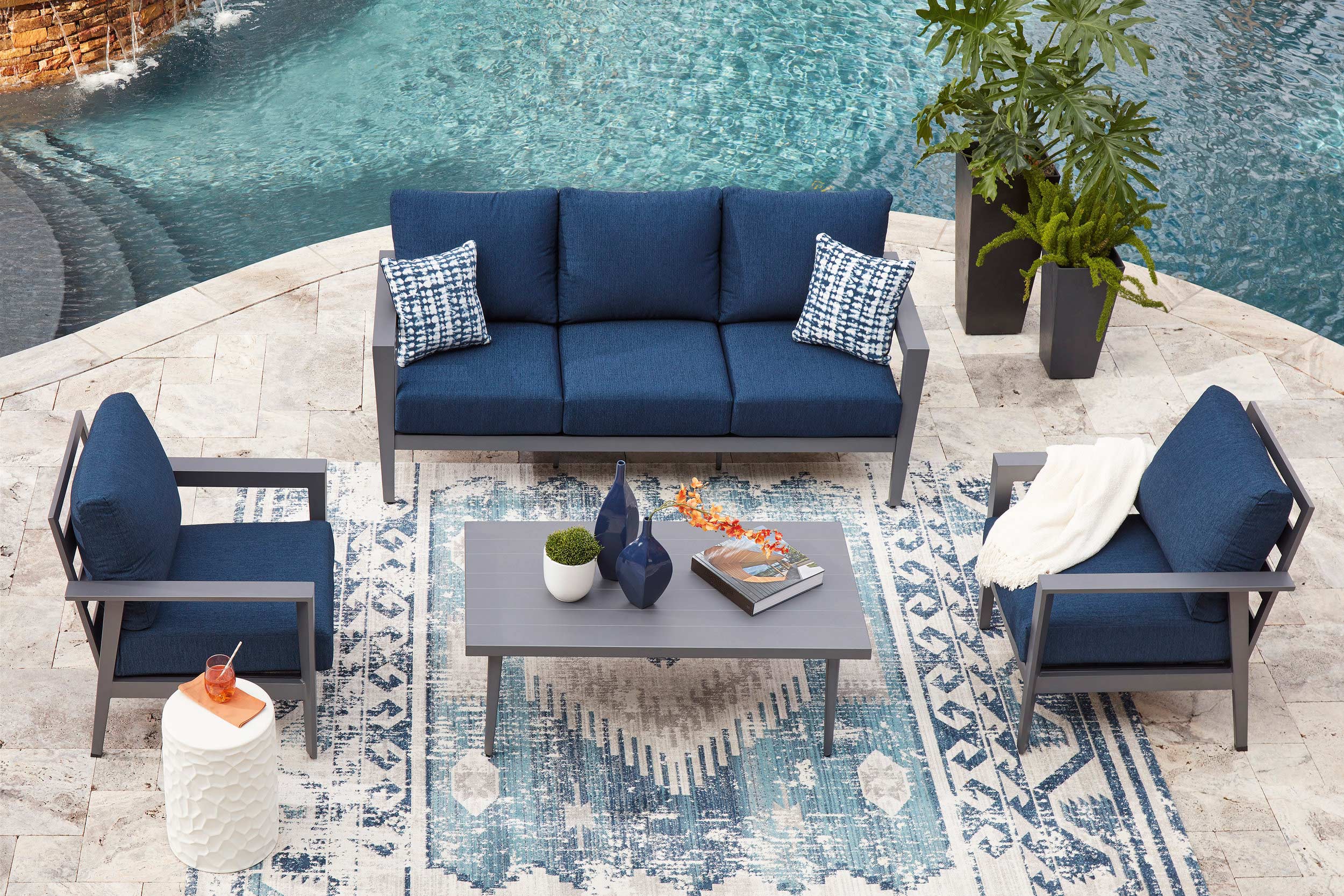 Gali Aluminum/Polyester 3-Piece Patio Set