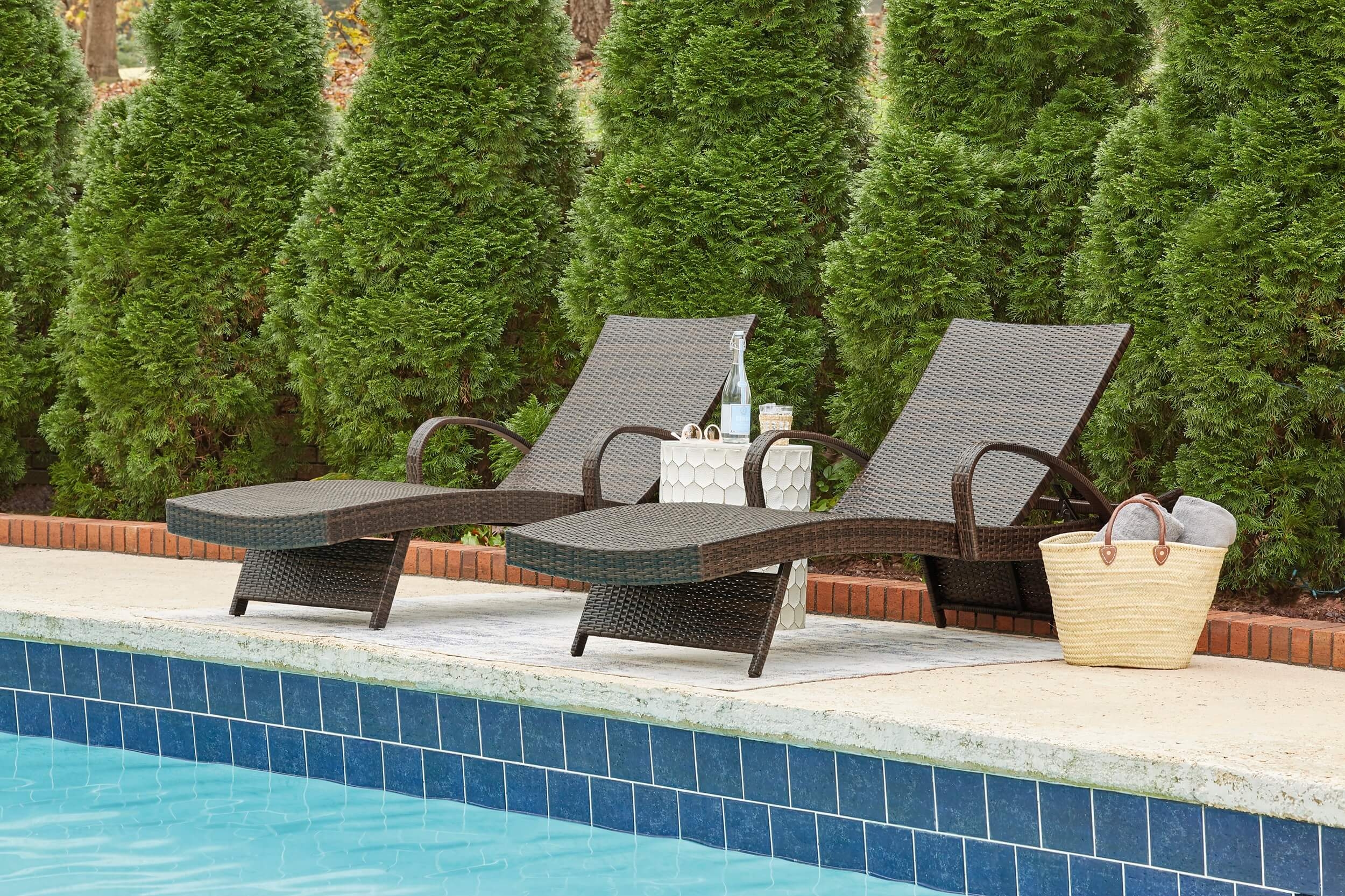 Kantana Outdoor Resin Wicker Chaise Lounge Patio Set