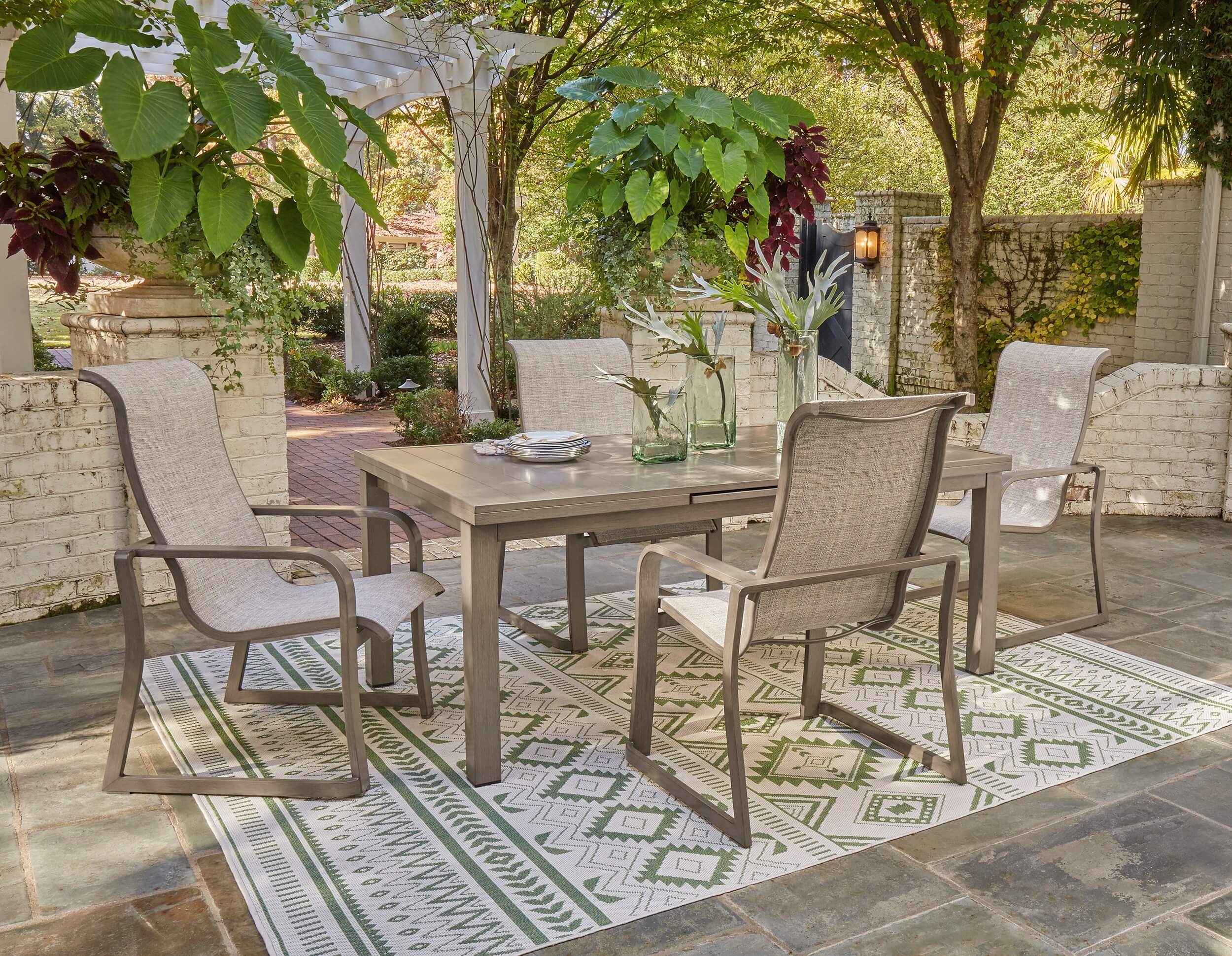 Beach Front Outdoor Aluminum Extendable Patio Dining Set