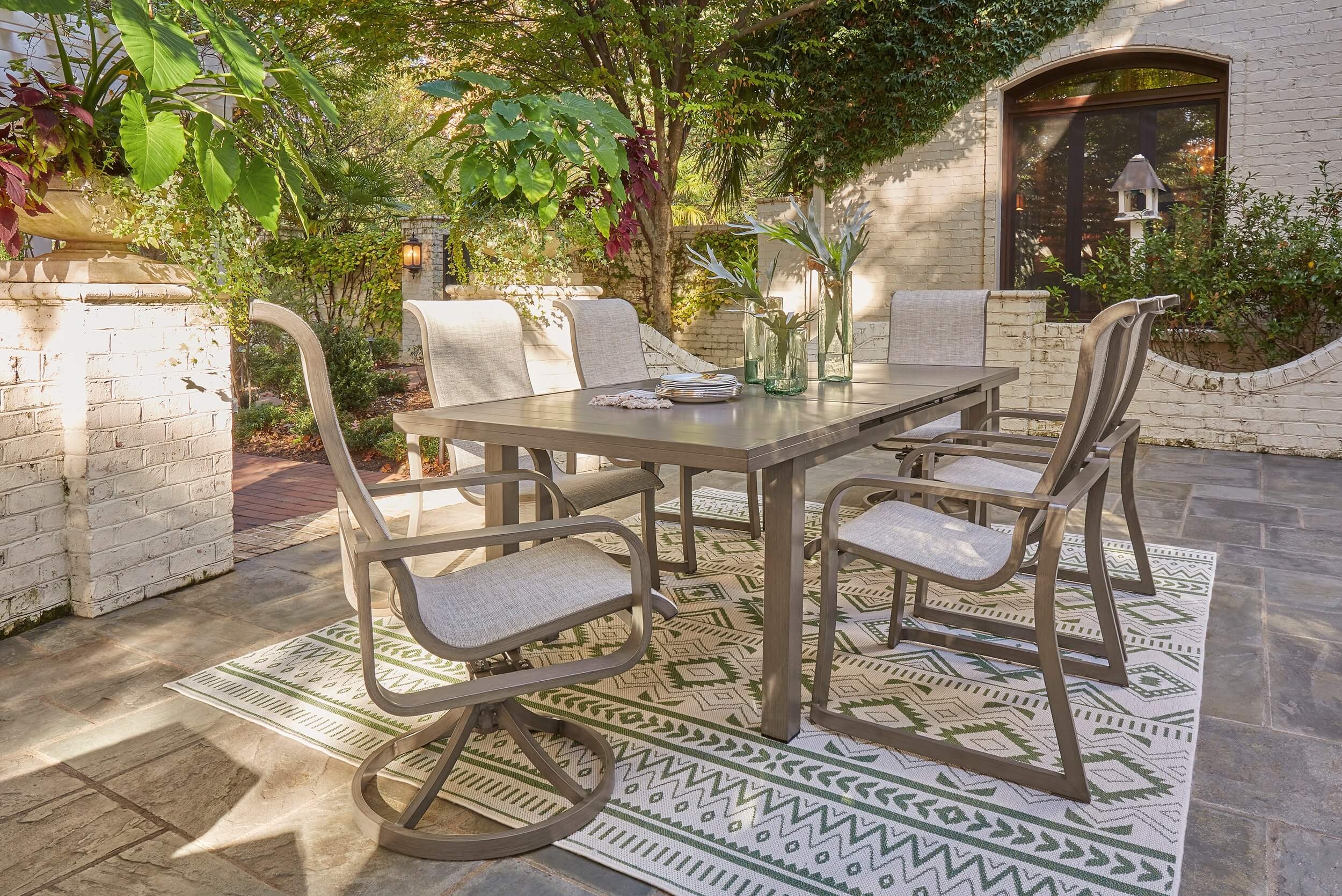 Beach Front Outdoor Aluminum Extendable Patio Dining Set